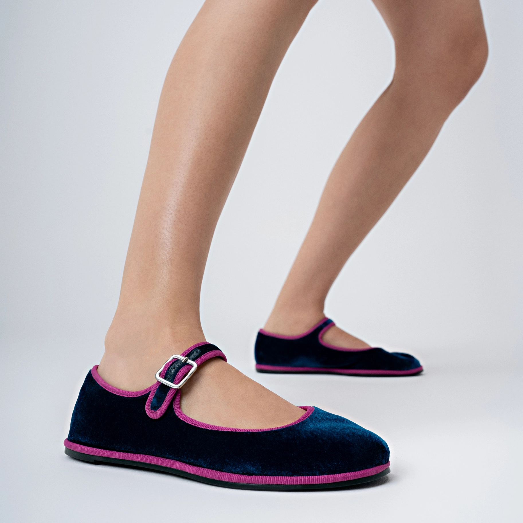 Fluid Lifestyle Clarissa Velvet Flat