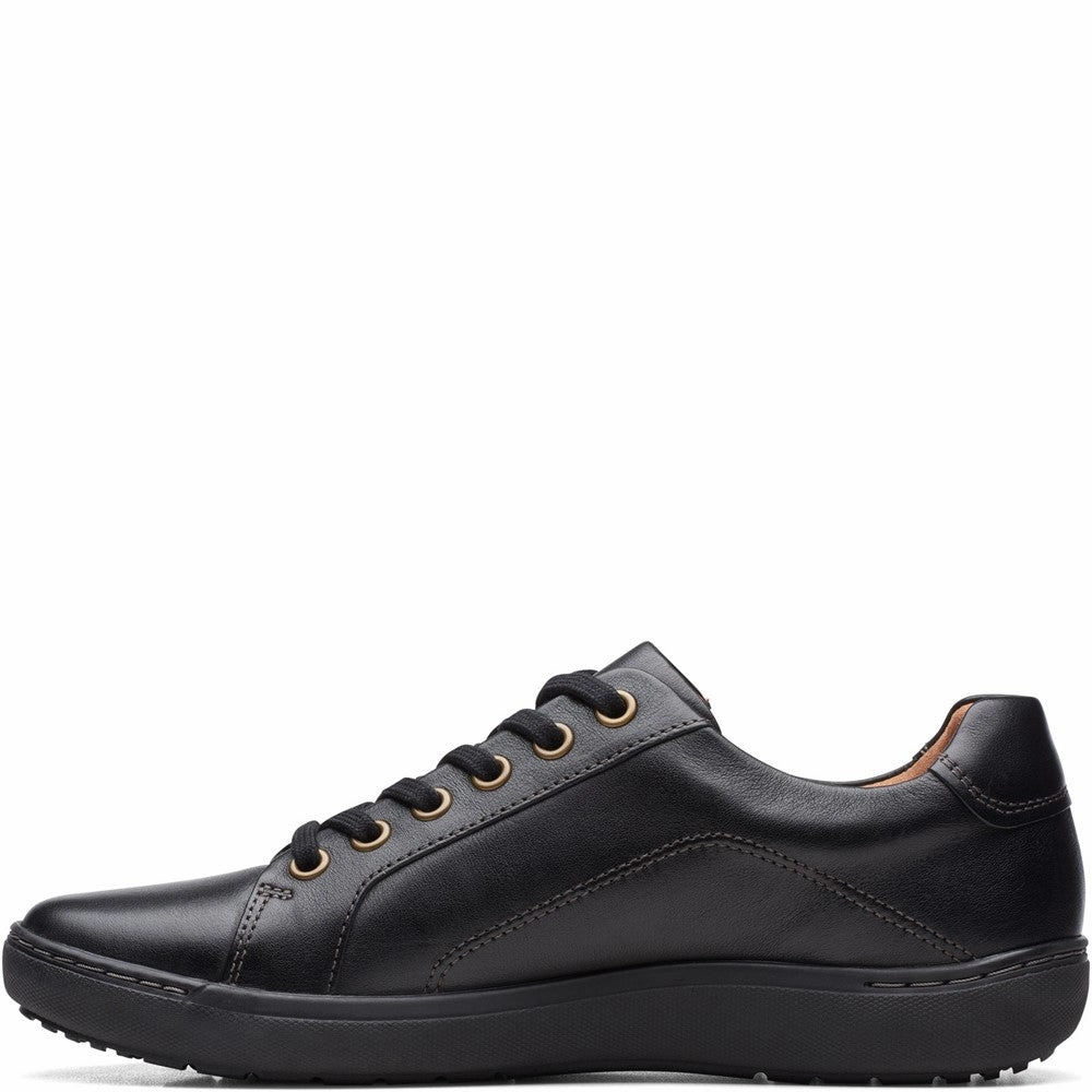 Clarks Nalle Shoes Clean-Motion System