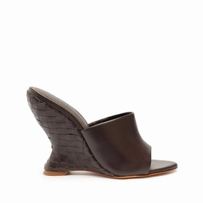 Urban Focus Future-Ready Looks Aprill Woven Leather Sandal