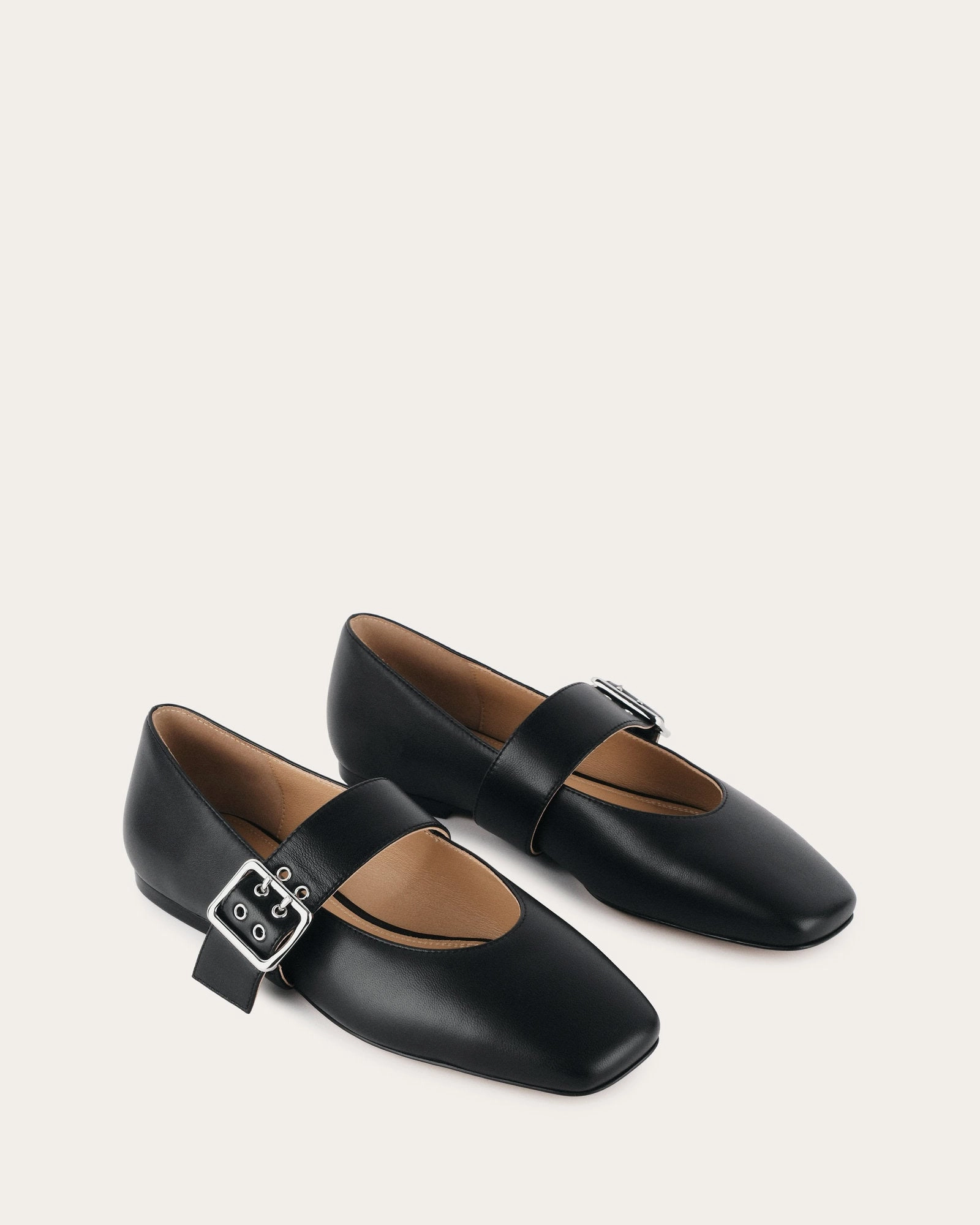 Sarah Casual Flats Black Leather Optimized Outfitwear Day-To-Night Fit