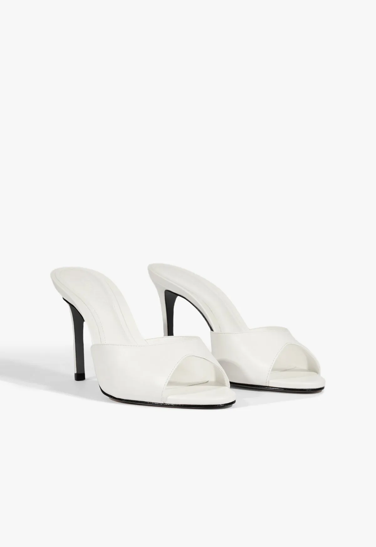Cloe Sandal Form And Motion