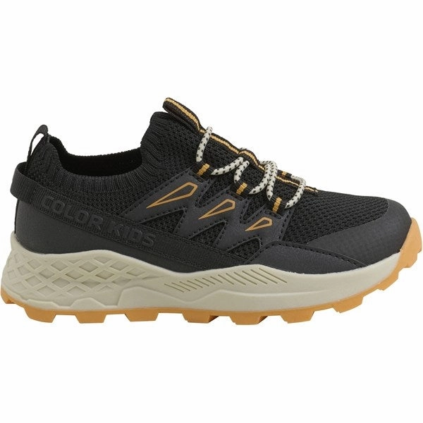 Understated Utility Color Kids Knit Trekking Shoes Phantom
