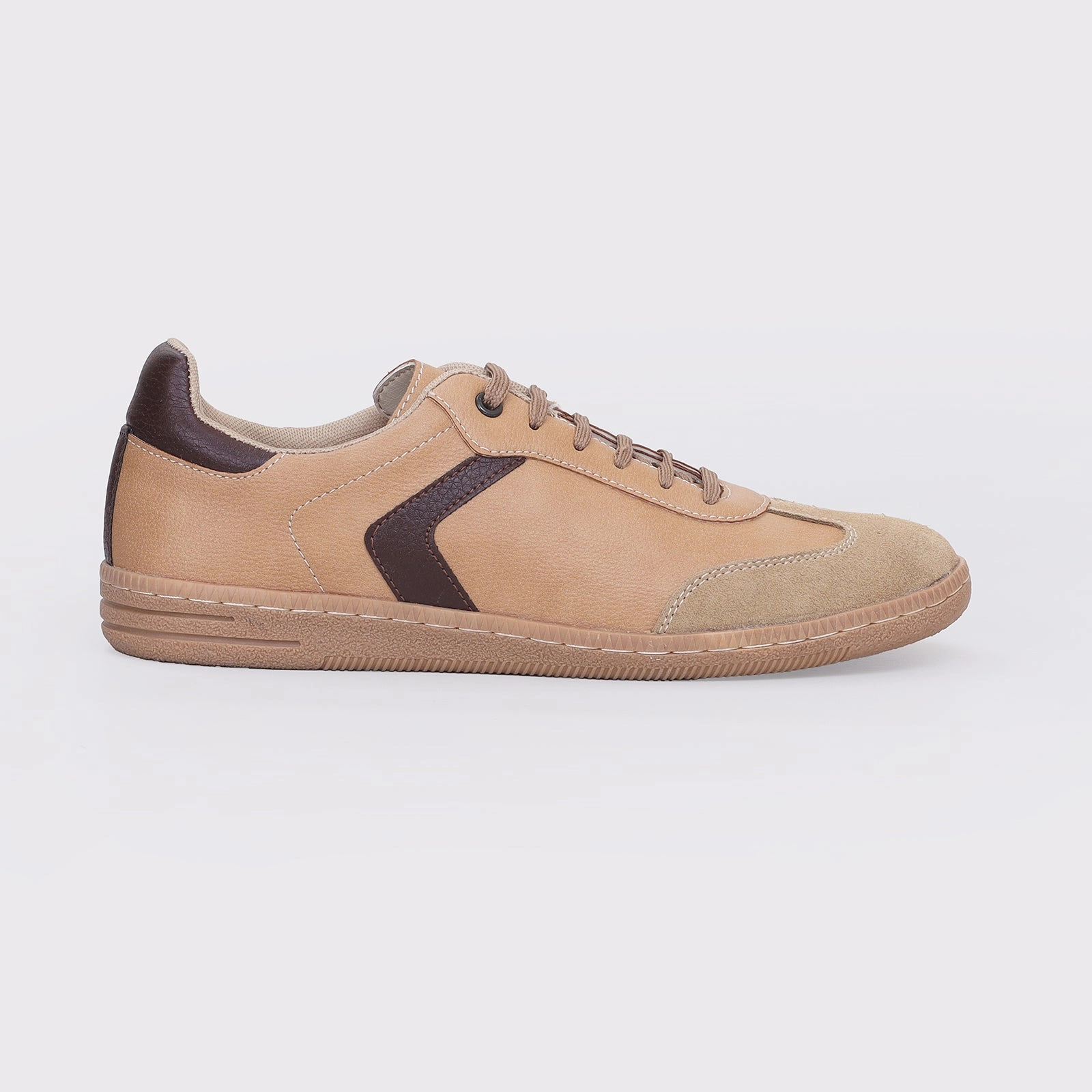Ease Engineered Sleek Comfortwear Men'S Trendy Sneakers