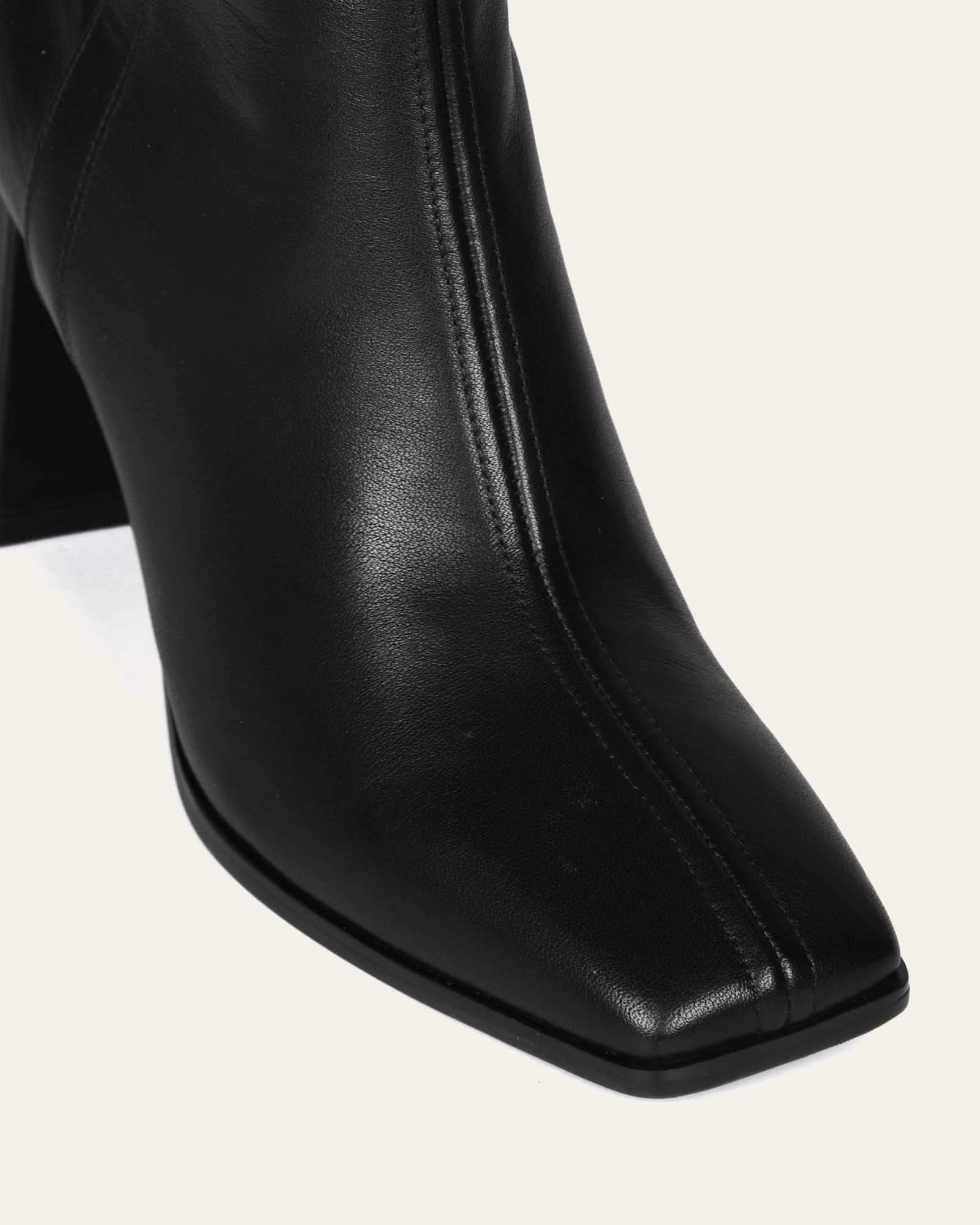 Effortless Edge Nellie Knee Boots Black Leather