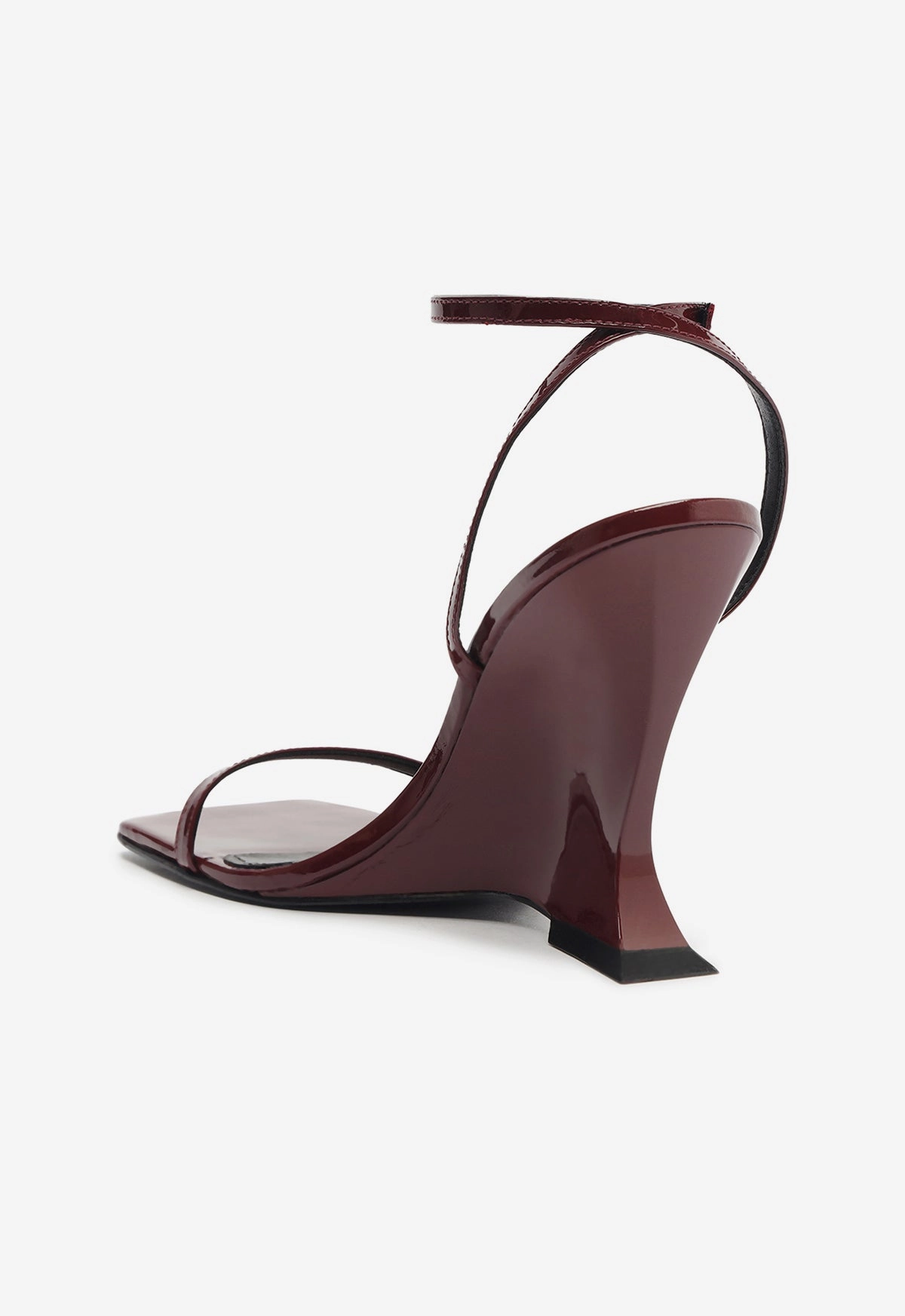 Siena Sandal Versatile Layers Refined Minimalism