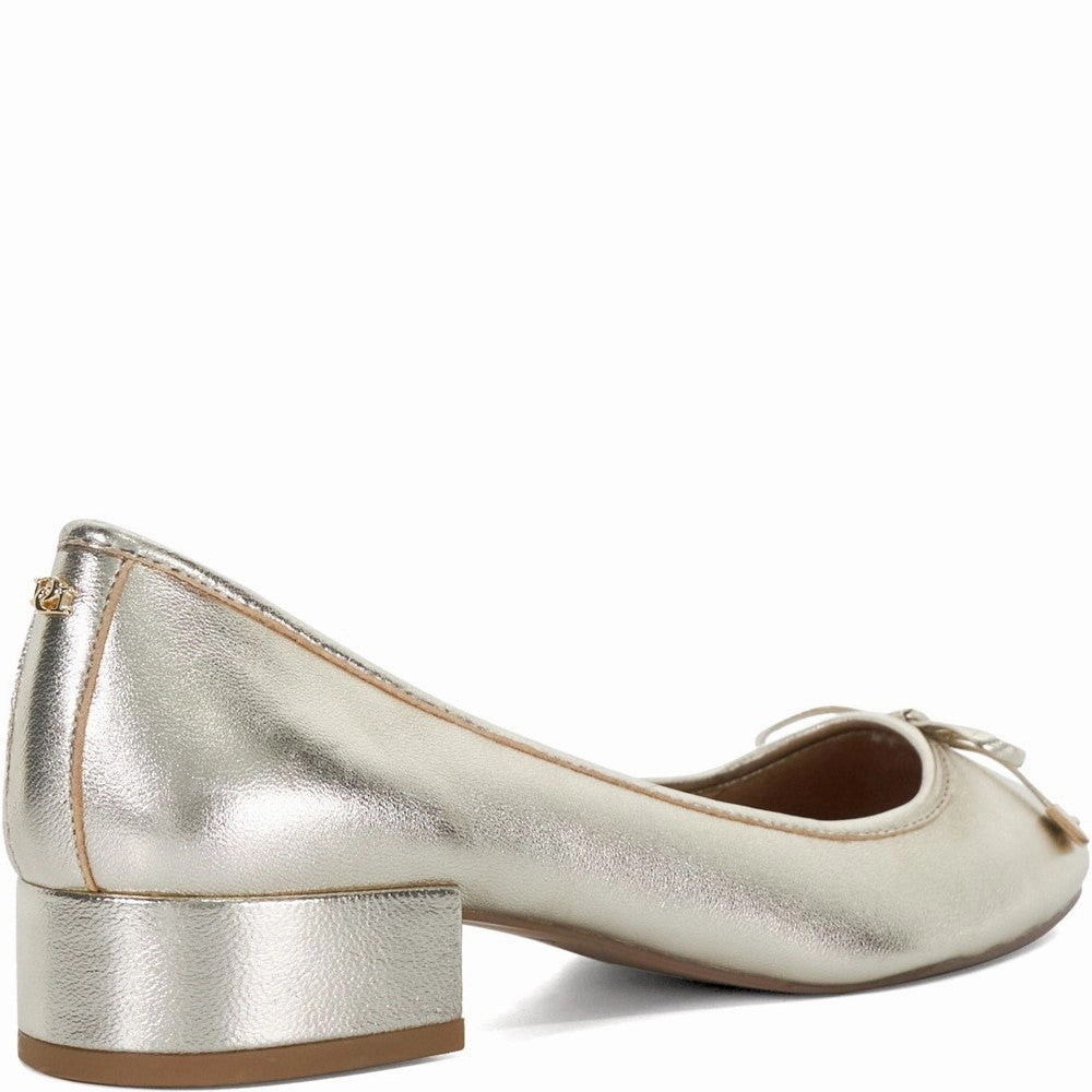 Versatile Mood Refined Moves Dune Hollies Court Shoes