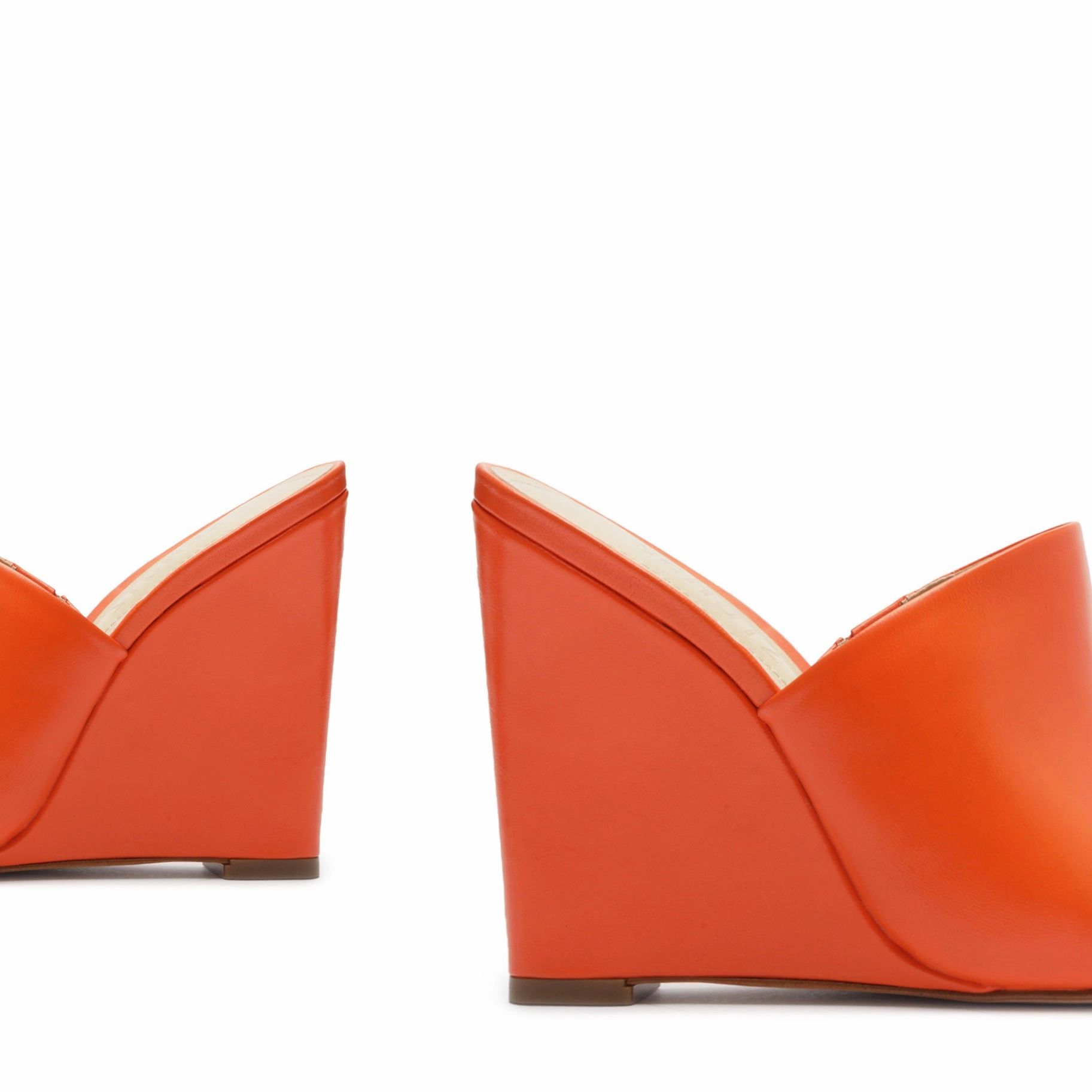 Lucy Casual Nappa Leather Sandal Style To Move