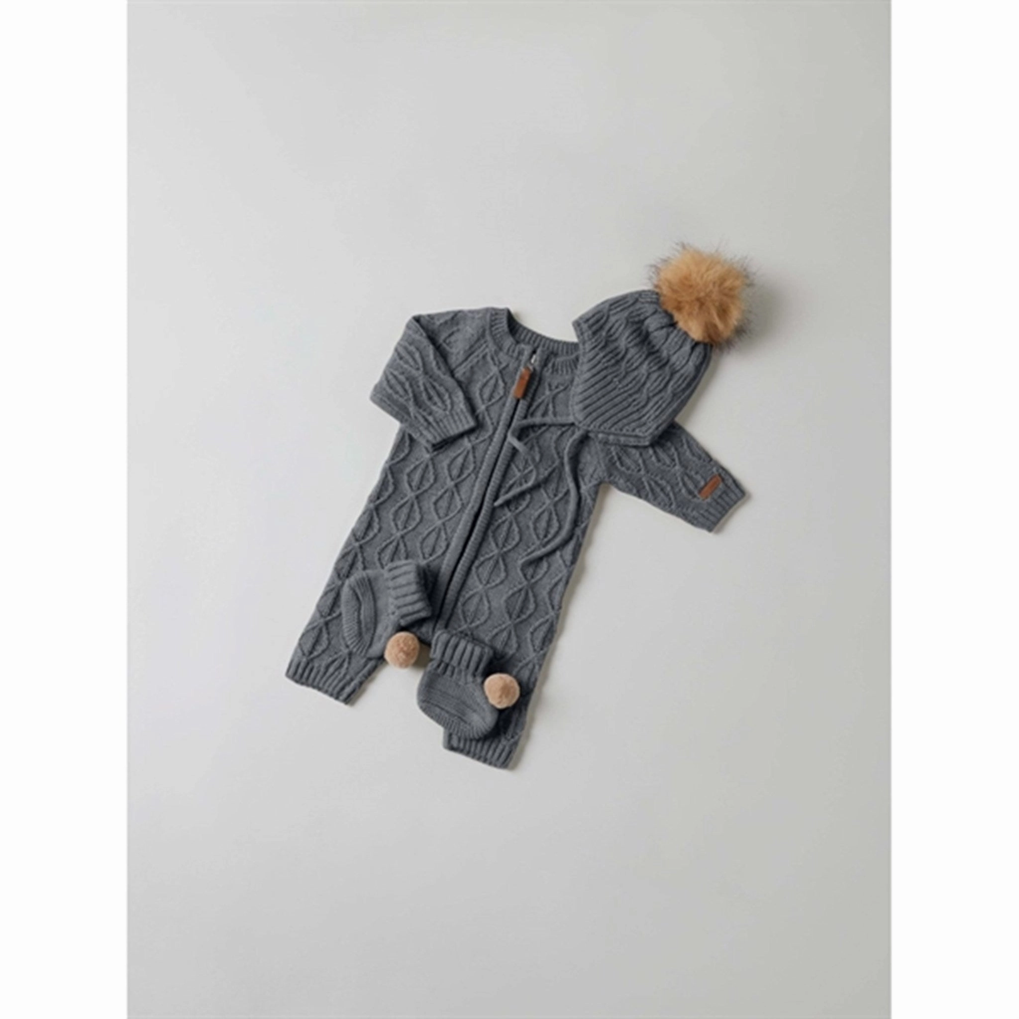 Clean Dailywear Seasonless Energy Name It Iron Gate Wrilla Wool Knit Slippers With Pom Pom