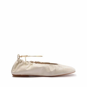 Bethany Leather Flat Dynamic Fit Bold Form