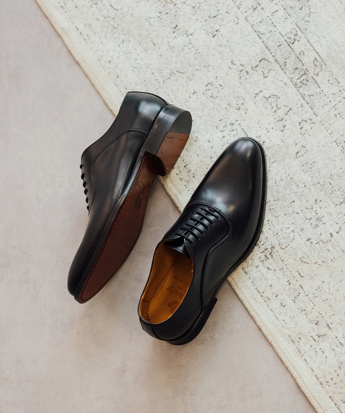 Refined Edge Andreas Black Richelieu