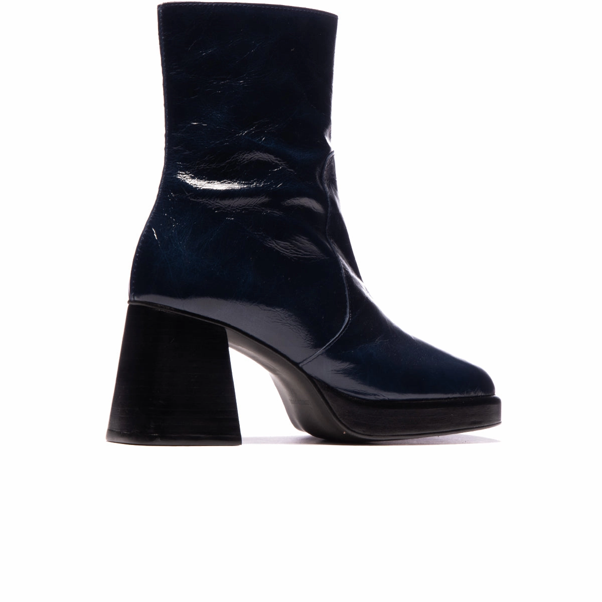Movement Ready Flow-Forward Sullivan Navy Leather
