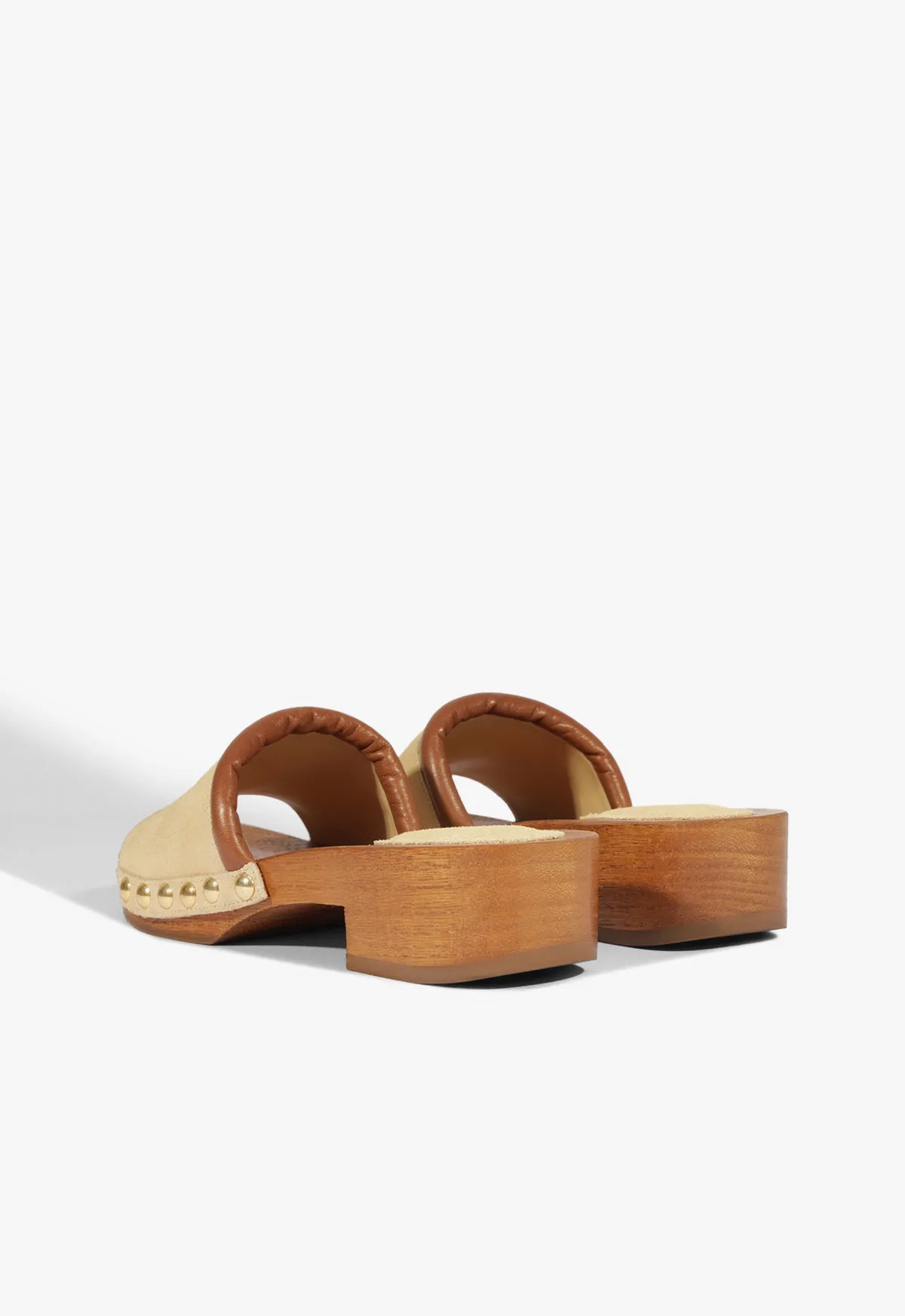 Cool Confidence Streamlined By Design Shay Sandal