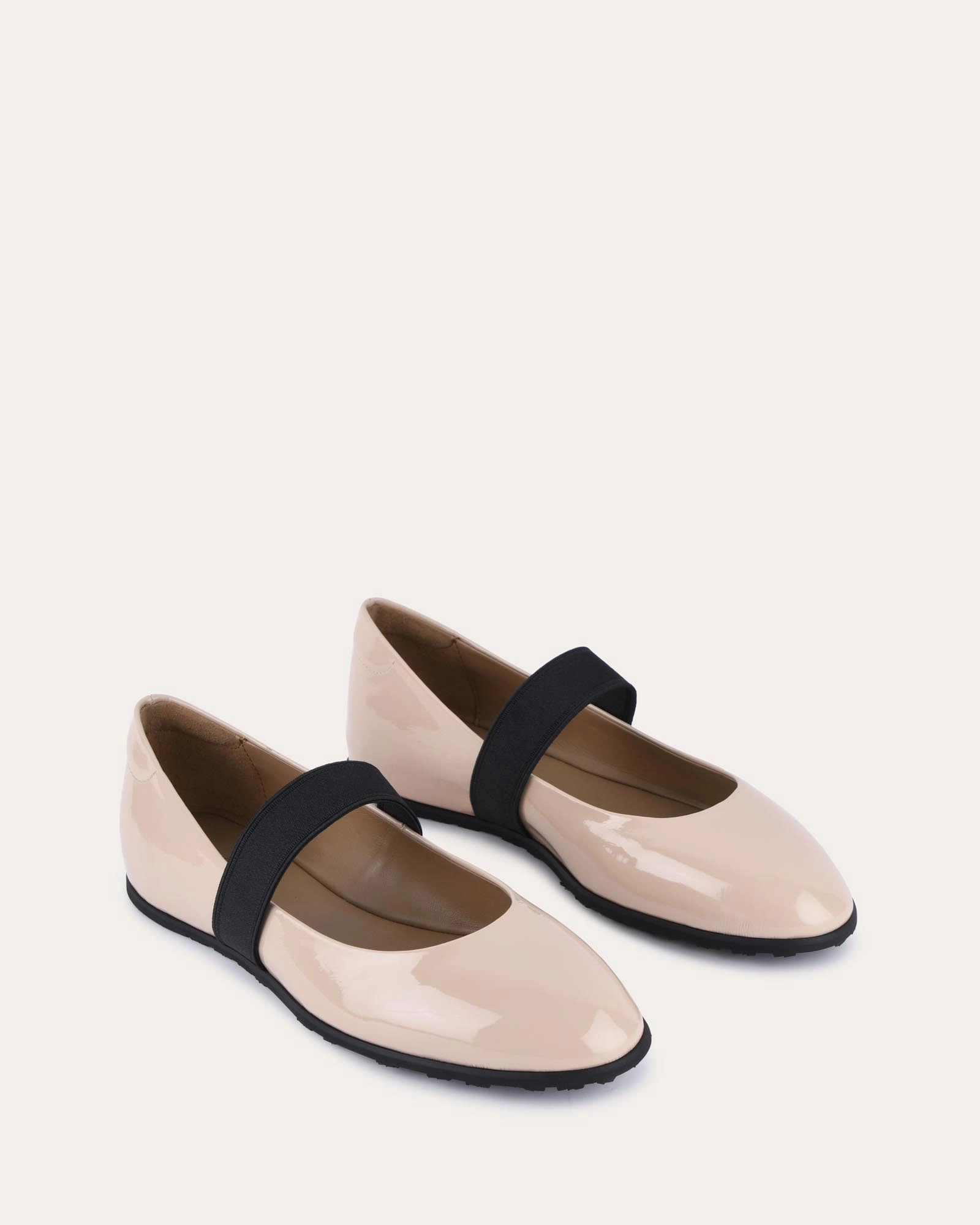 Movement Readywear Adapted Living Hope Casual Flats Natural Crinkle Patent