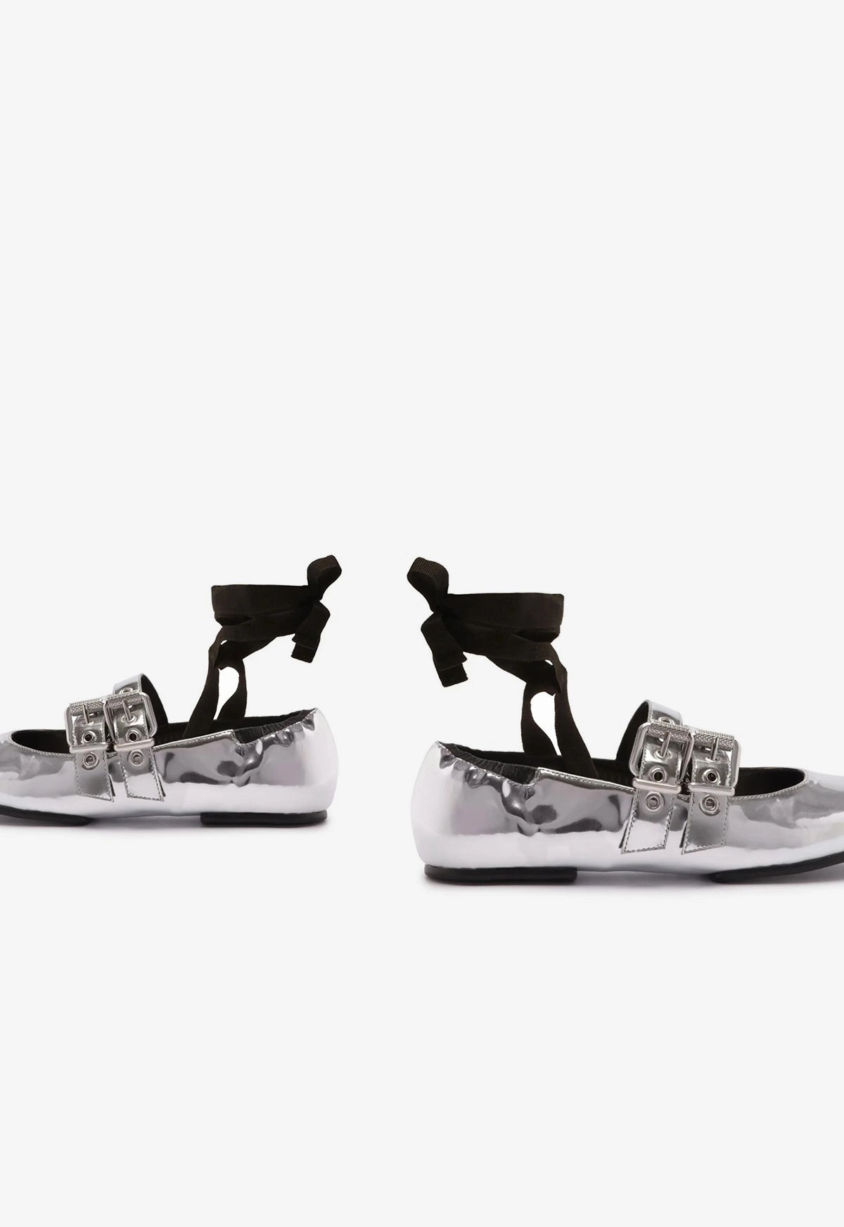 Raika Specchio Leather Flat Everyday Dynamism Day-To-Night Fit