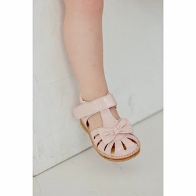 Urban Lifestyle Modern Tone Angulus Rosebud Beginner Sandal Med Bow Og Velcro Fastening