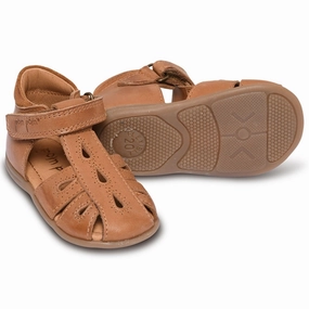 Pom Pom Starter Sandal Drop Velcro Camel Clean Movement
