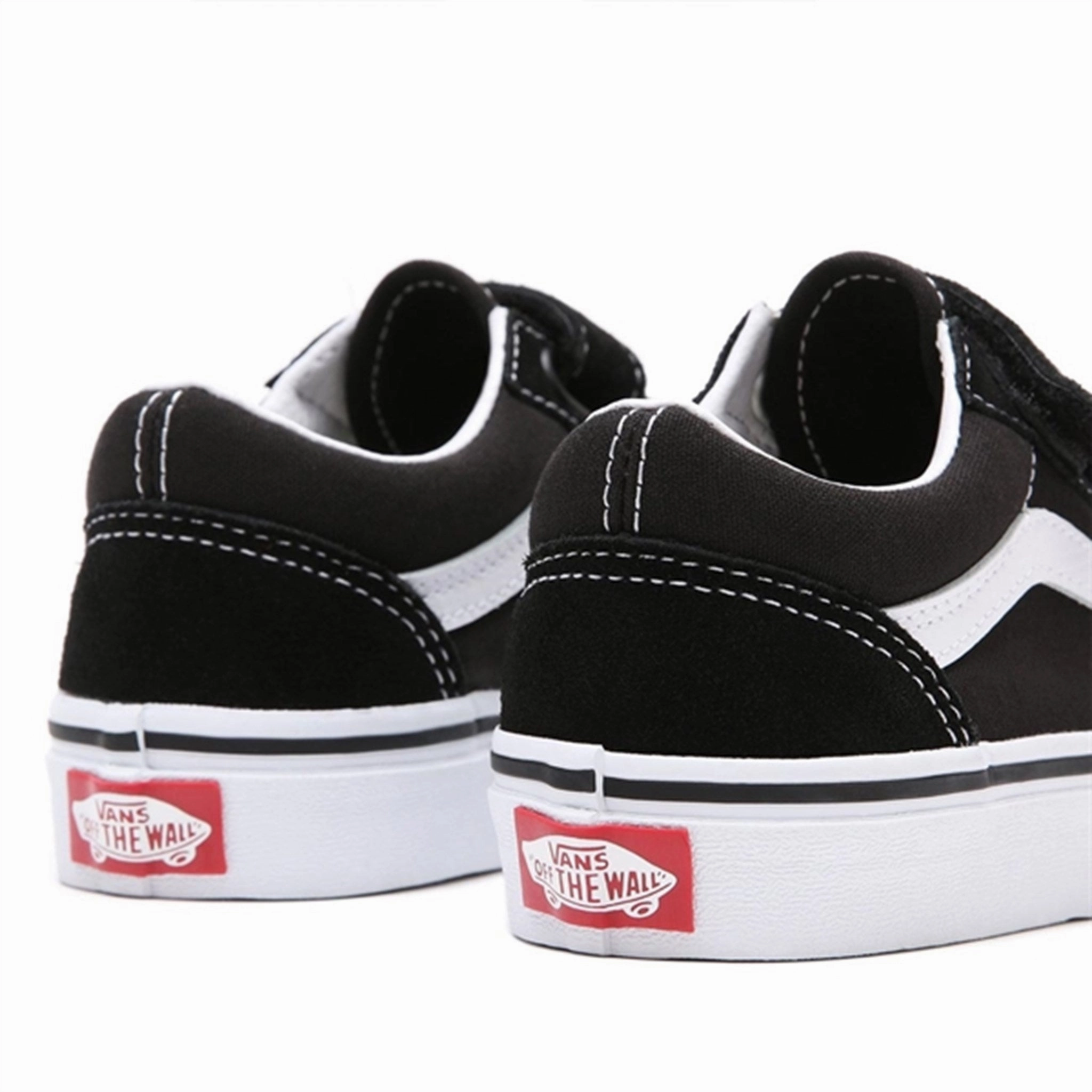 Edge And Ease Refined Moves Vans Old Skool V Black/True White Sko