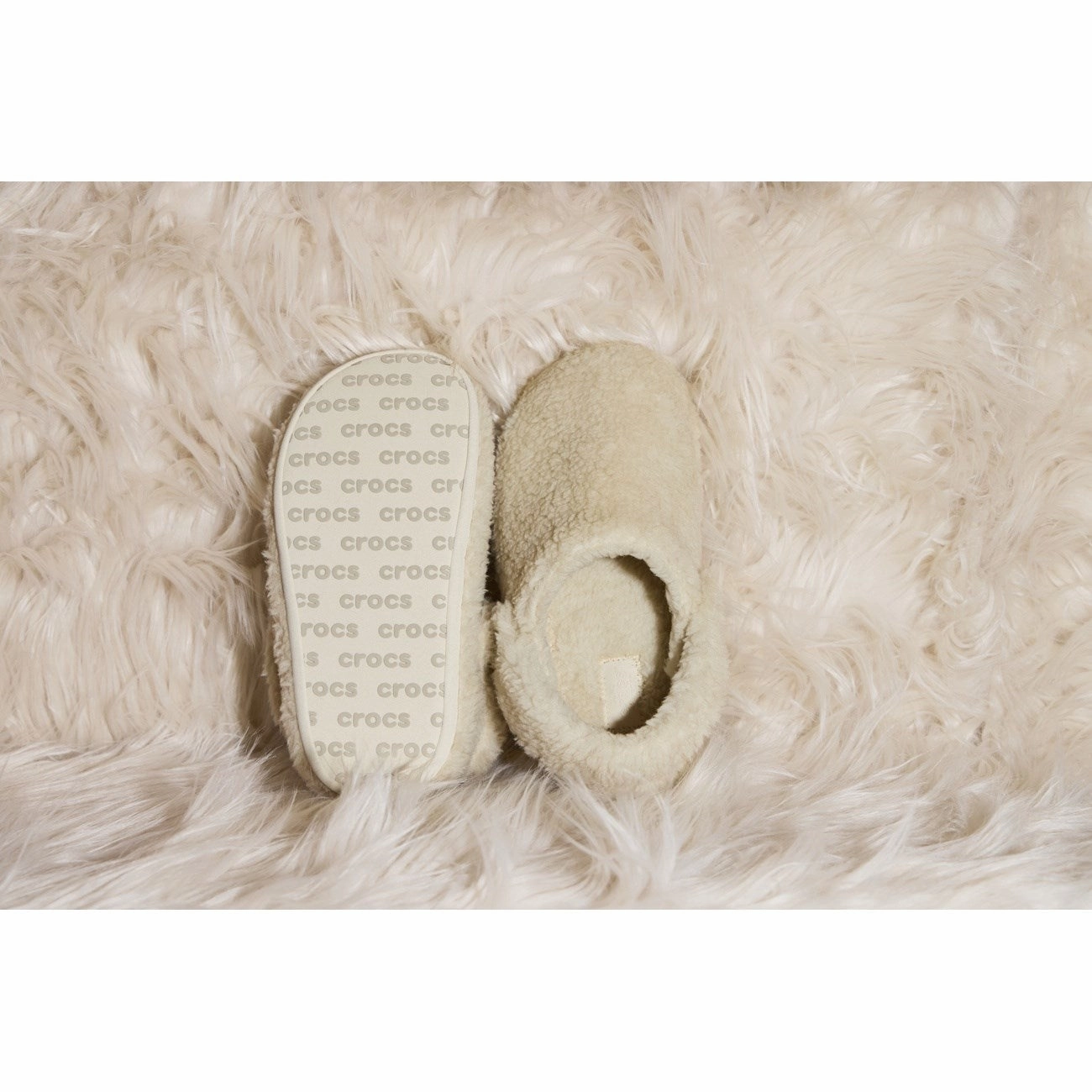 Crocs Stucco Classic Cozzzy Slipper Forward Pulse