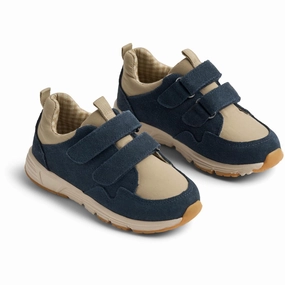 Refined Feel Functional Aesthetic Wheat Navy Sneaker Toney