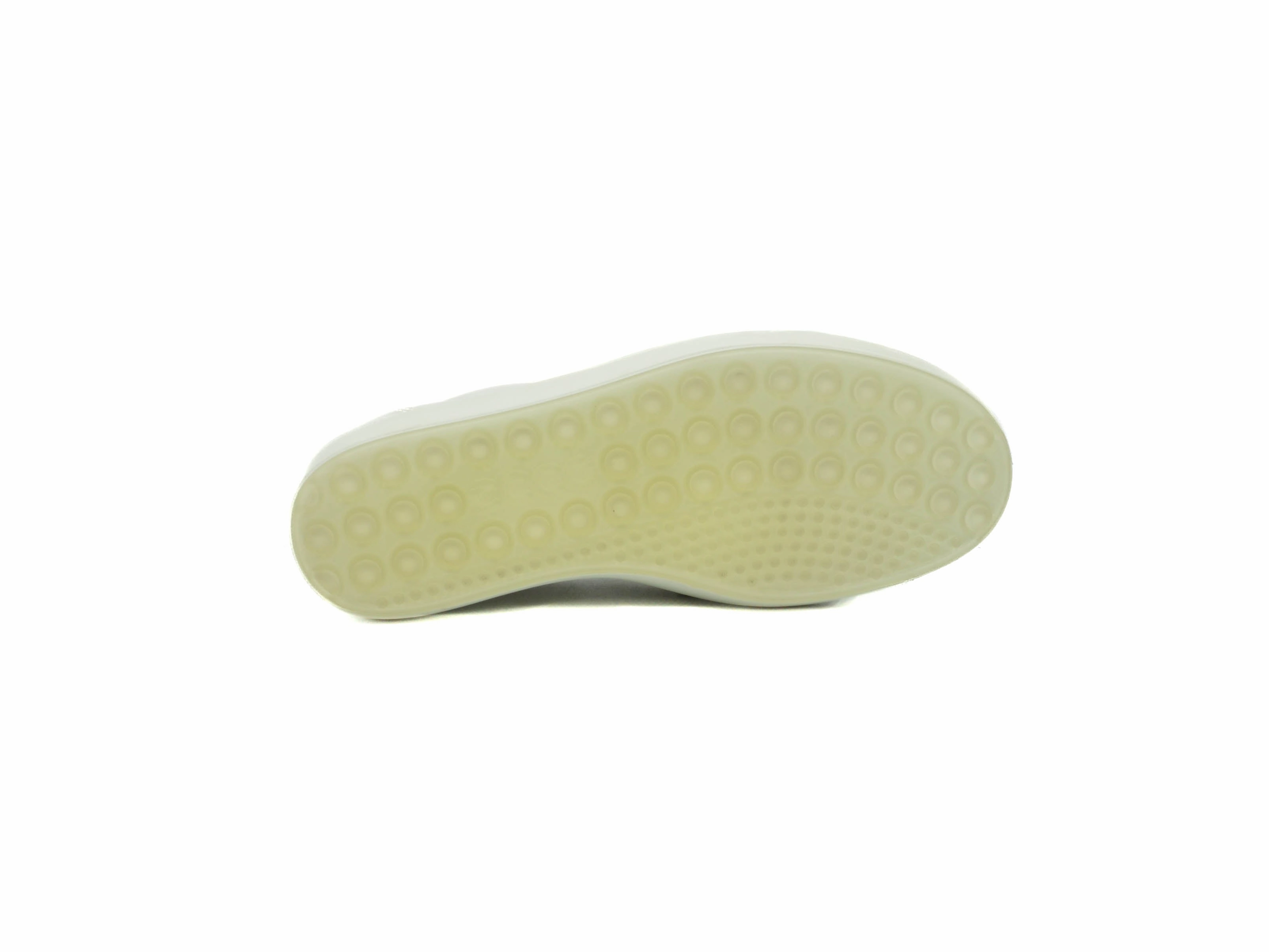 Tech-Forward Fit Ecco Soft 7
