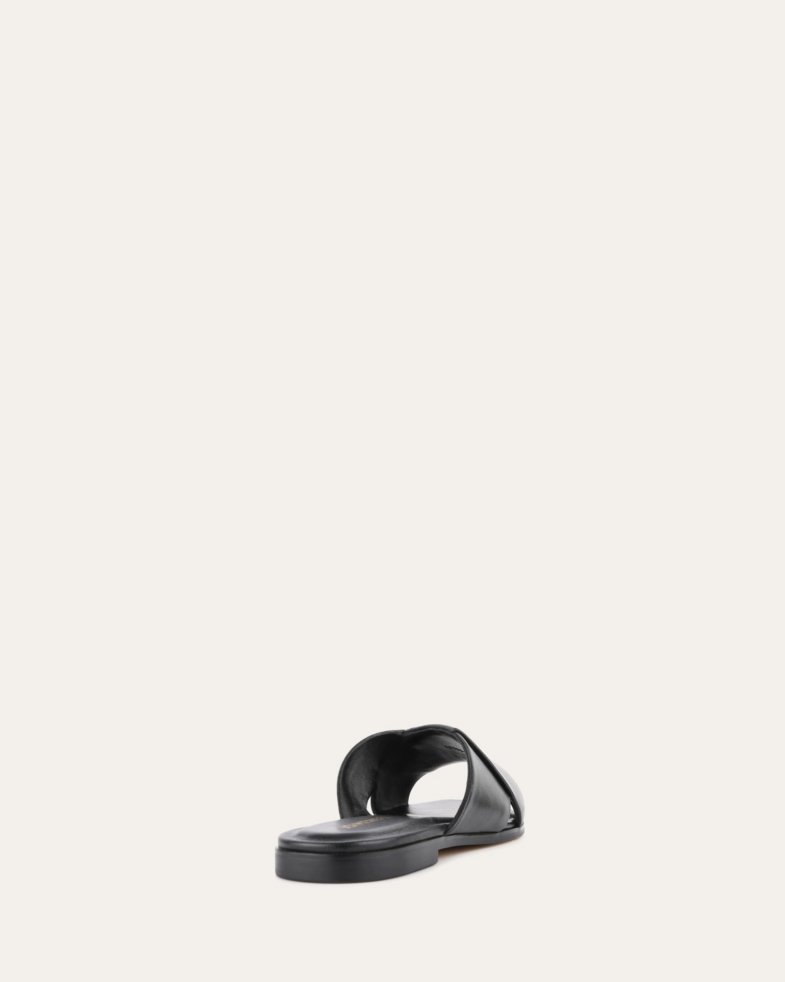 Cyra Flat Sandals Black Leather Daily Essentials