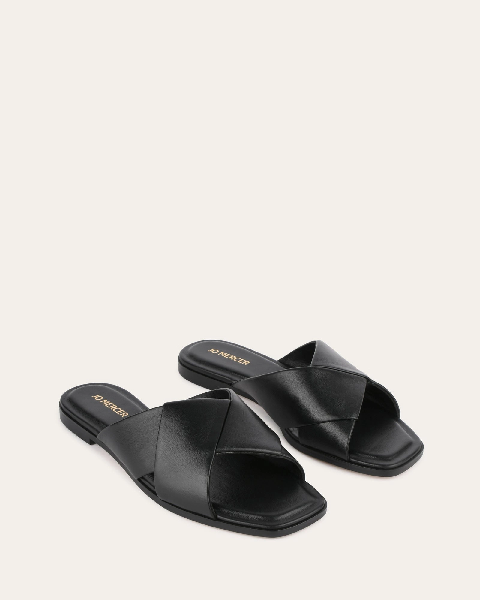 Calm-Driven Fit Cyra Flat Sandals Black Leather