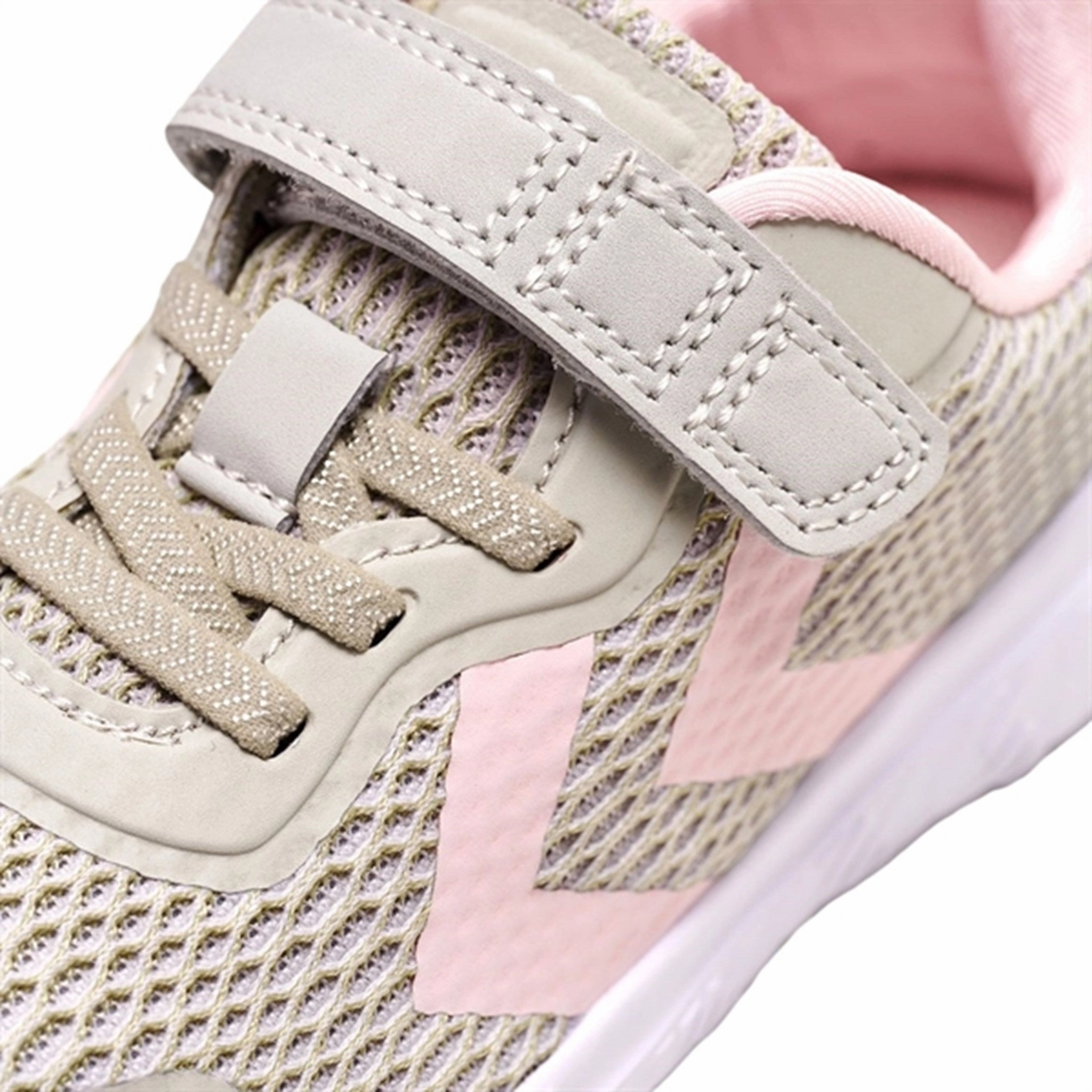 Expressive Minimal Versatility Gear Hummel Lunar Rock Actus Recycled Jr Sneakers