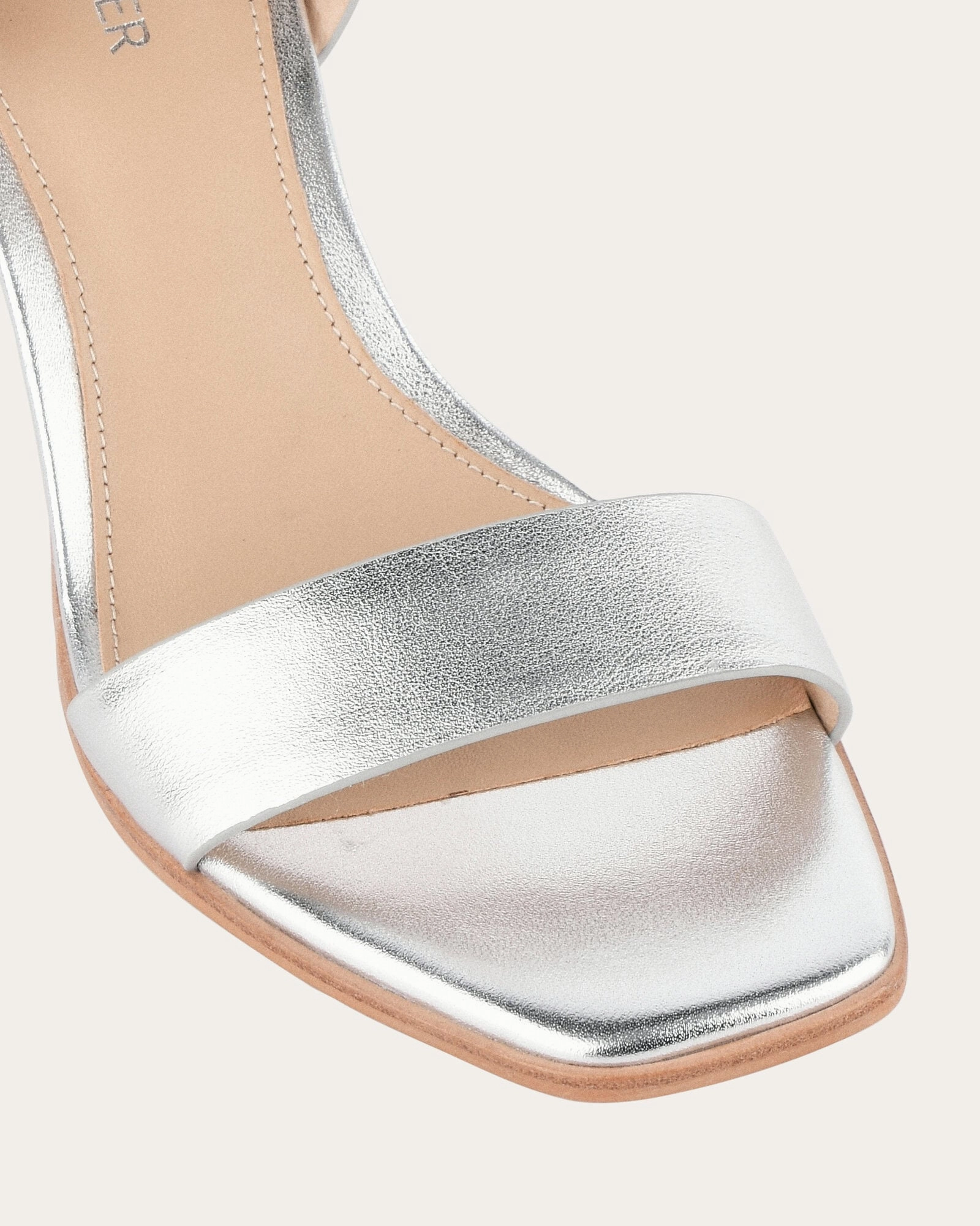Natsu Mid Heel Sandals Soft Silver Leather Cool Motion Elevate Your Routine
