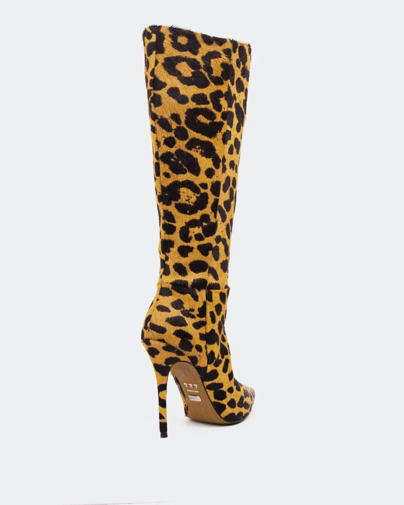 Dalila Tan Pony Style Forward