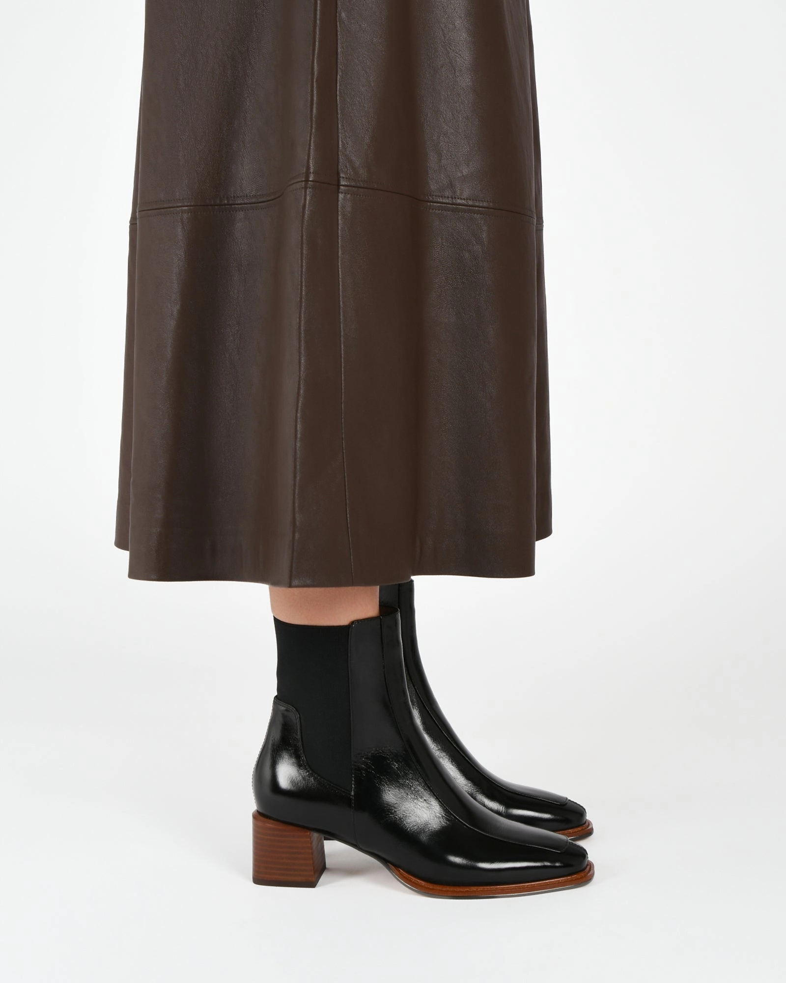 Distinctly Modern Gear For Now Darla Mid Ankle Boots Black Leather