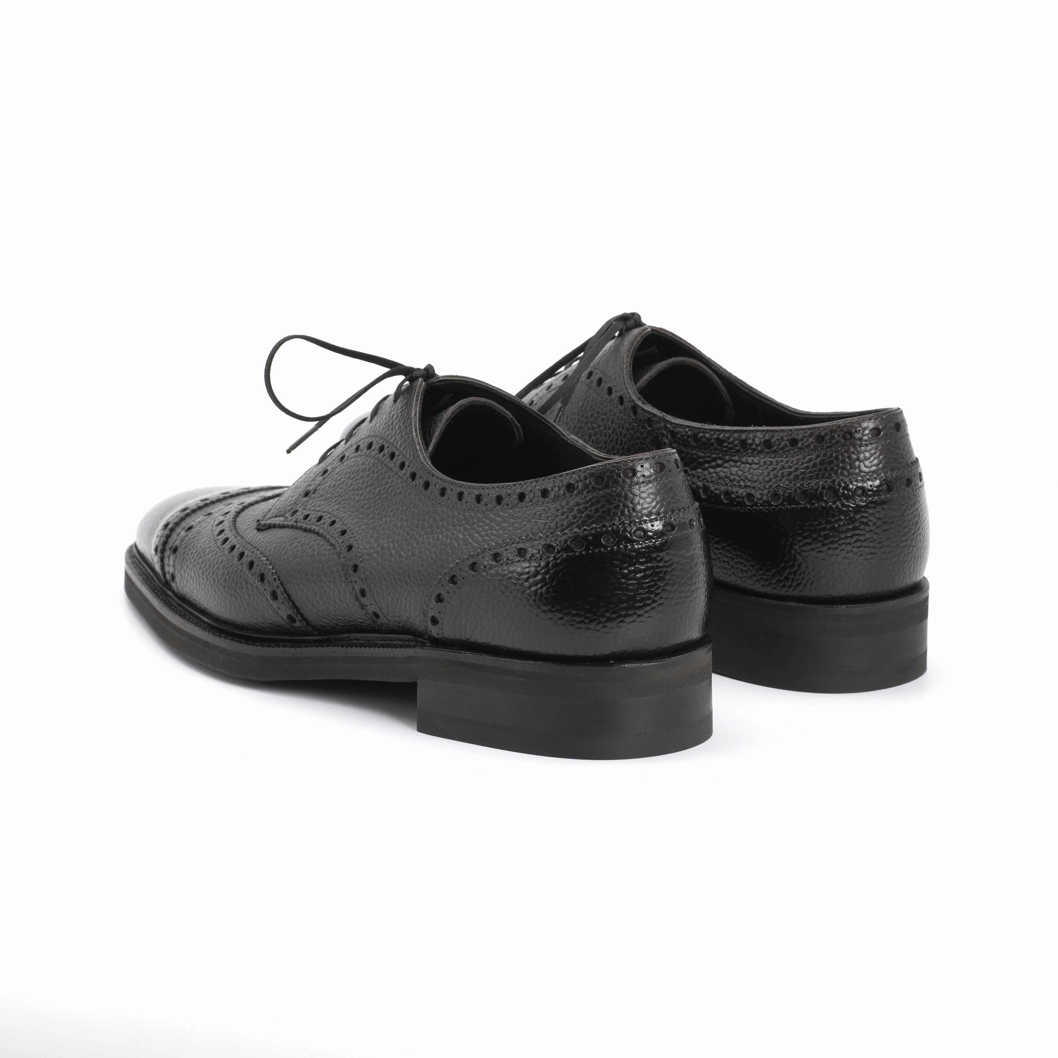 Derby Megabrogue Shoe - Onyx Structured Motion Ease And Balance
