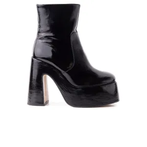Balance Meets Style Daze Black Leather