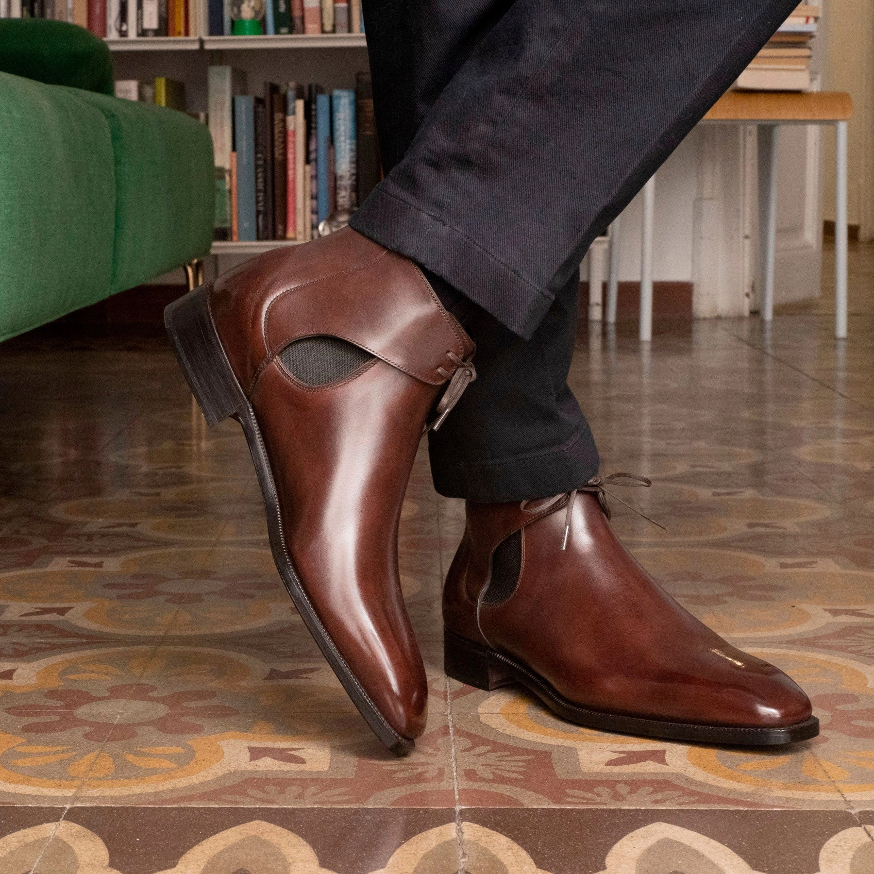 Relaxed Refinement Decon Chelsea Boot - Chocolate Brown