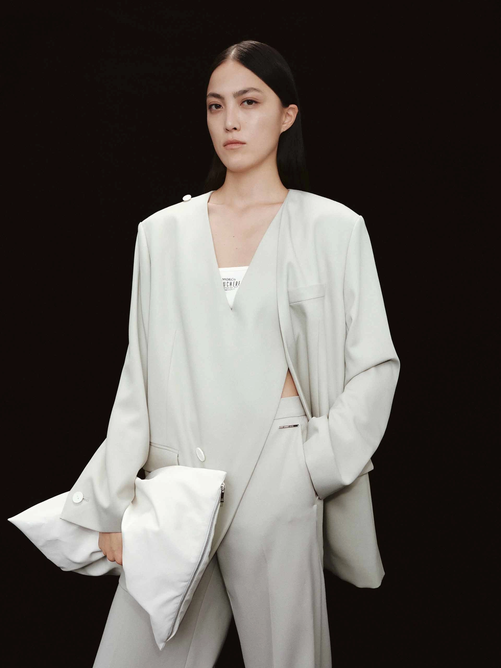 Deconstructed V-neck Blazer