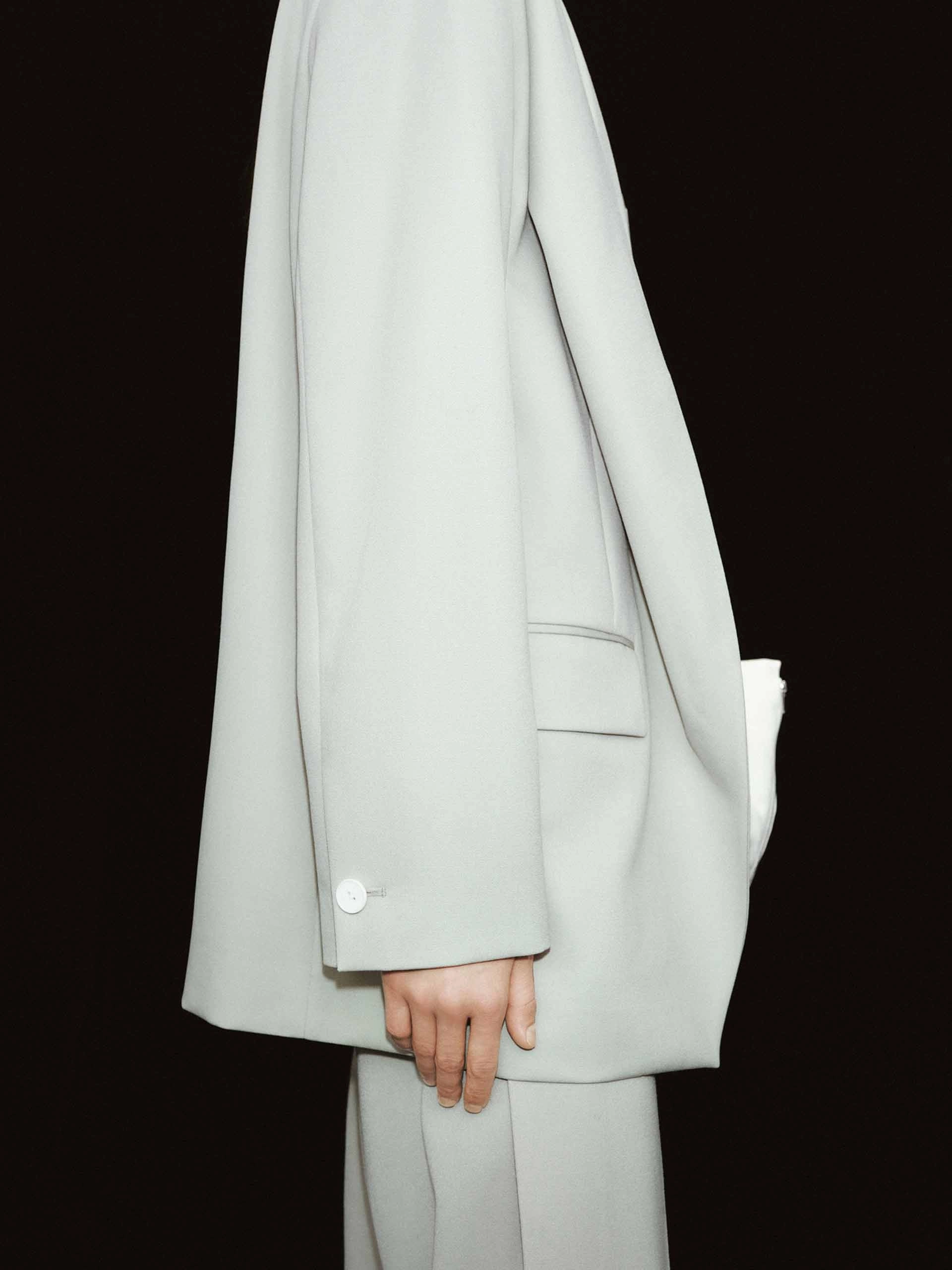 Deconstructed V-neck Blazer