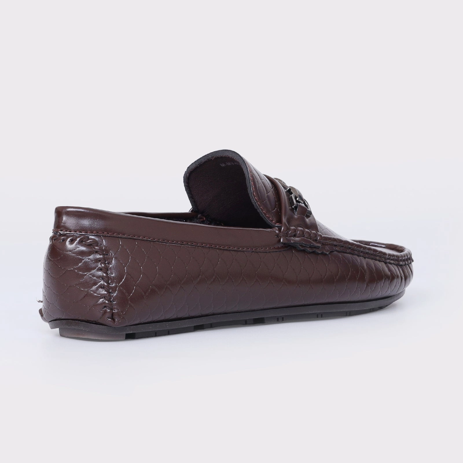 Understated Utility Bluckle Styled Men'S Moccs