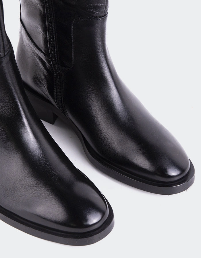 Moyle Black Leather Refined Edgewear Versatile Layers