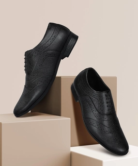 Paragon Men'S Black Formal Shoes| Trendy, Durable & Sturdy For Outdoor Wear Purpose-Built Fit