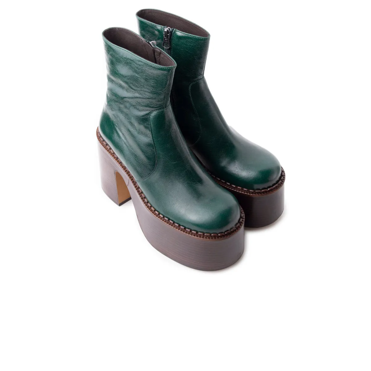 Gunner Green Leather Multi-Wear Outfit Cool And Clean