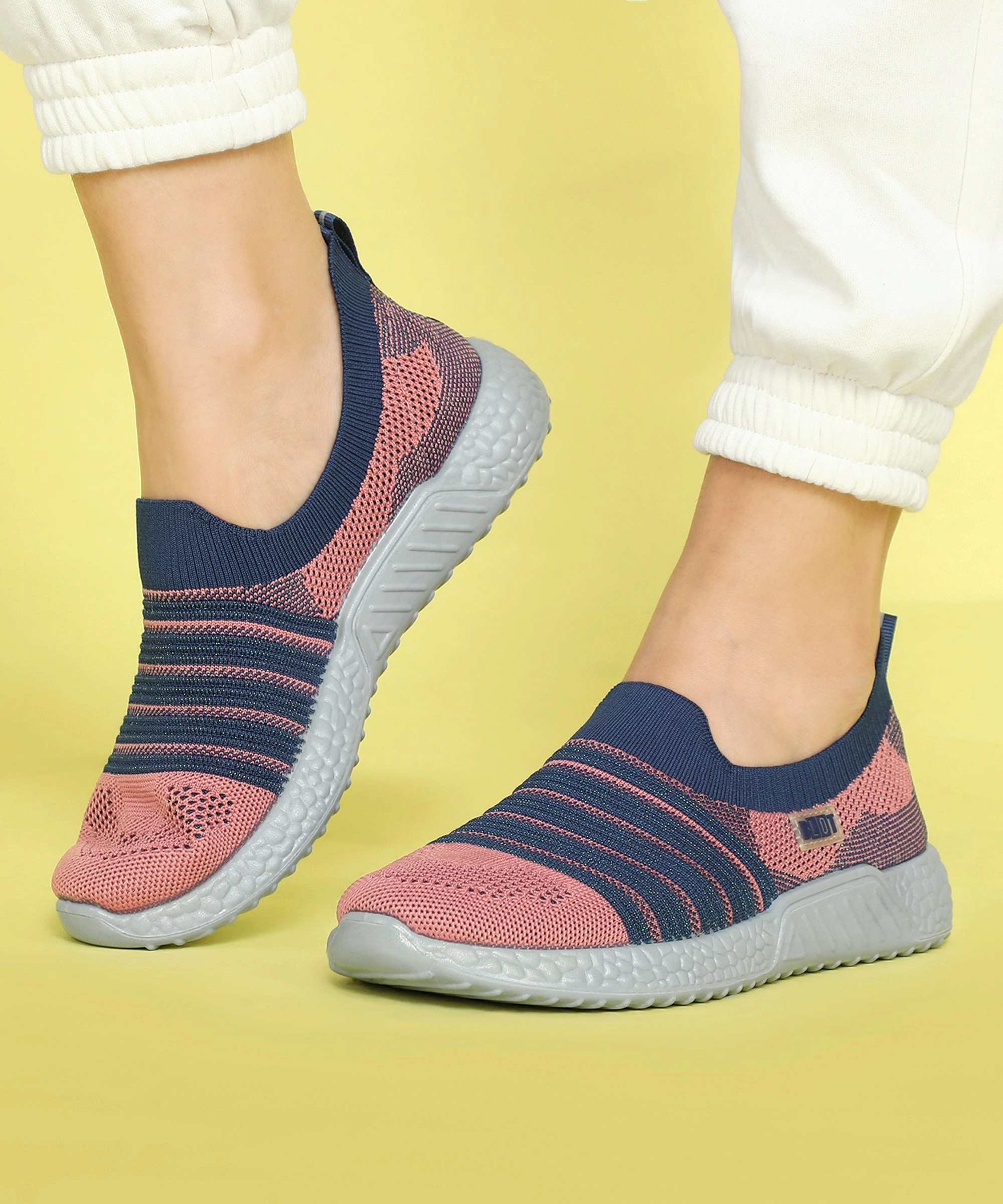 Paragon Blot Puk3503Ls Women Casual Shoes | Sleek & Stylish | Latest Trend | Casual & Comfortable Grey Ease Engineered