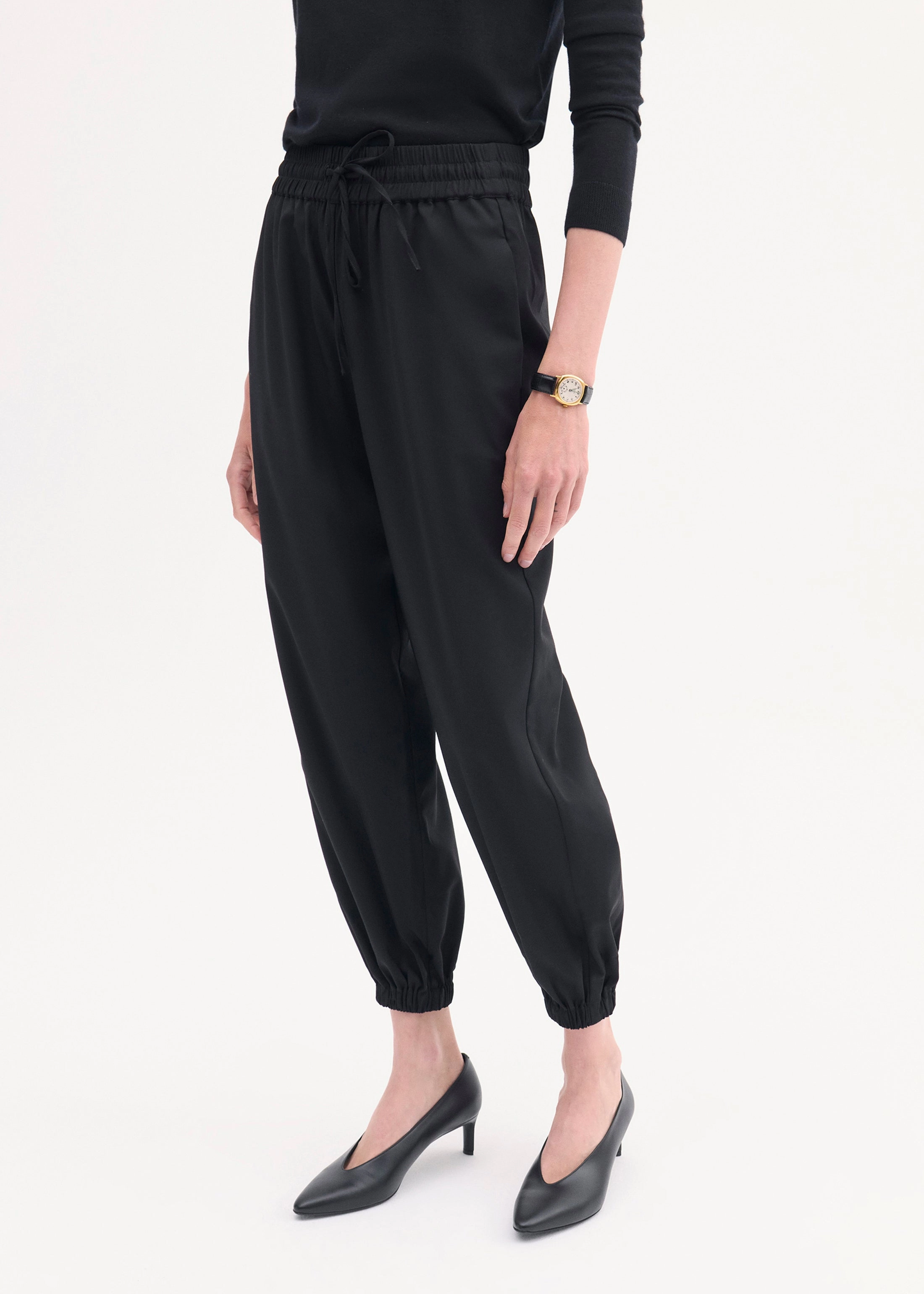 Pointed Kitten Heel In Black Pure Lineswear