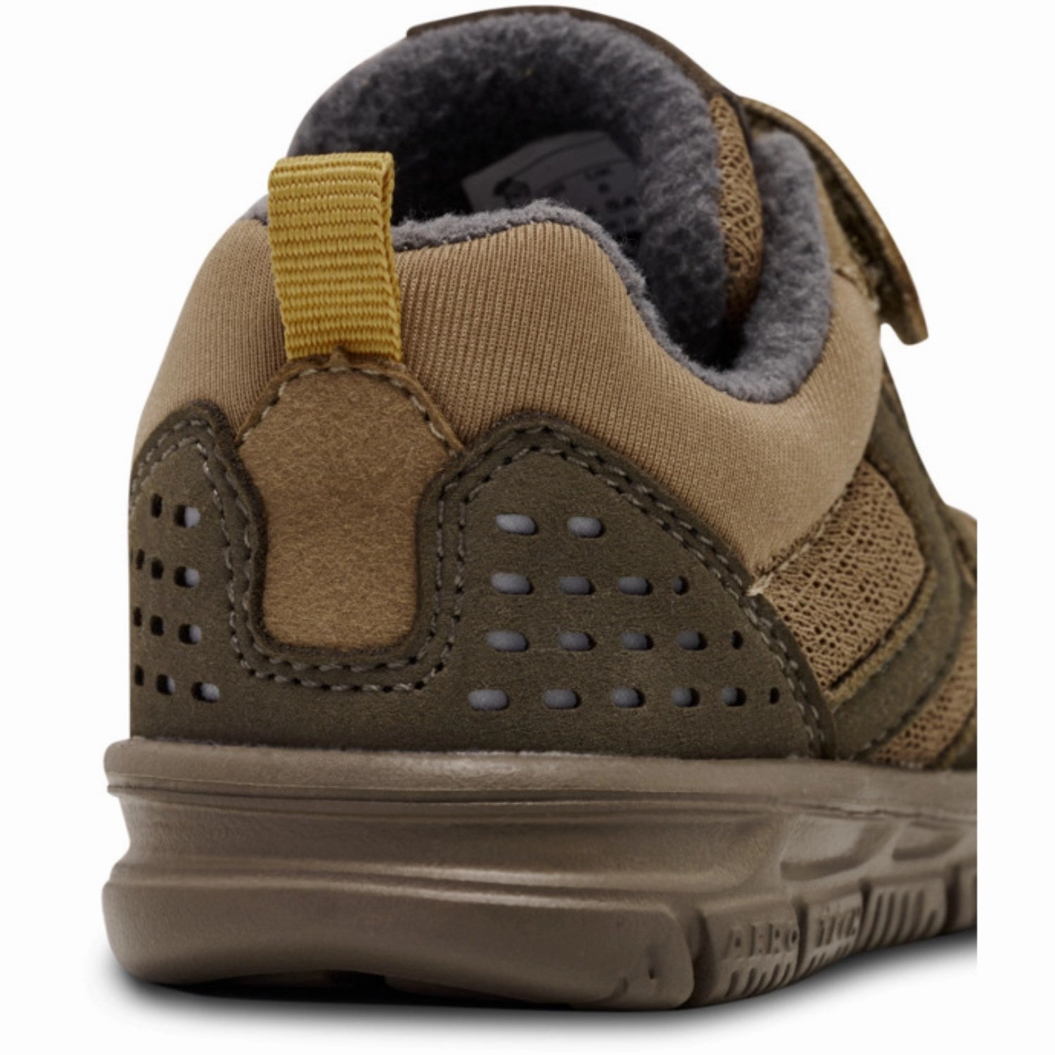 Progressive Edge Day-To-Day Fit Hummel Ermine Crosslite Winter Infant Sneakers