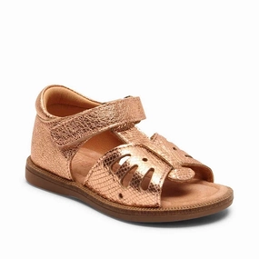 Easy Layering Your Daily Layer Bisgaard Sandal Cassidy Rose