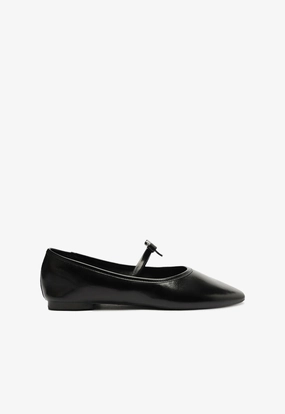 Nancy Soft Leather Flat Shift Your Gear