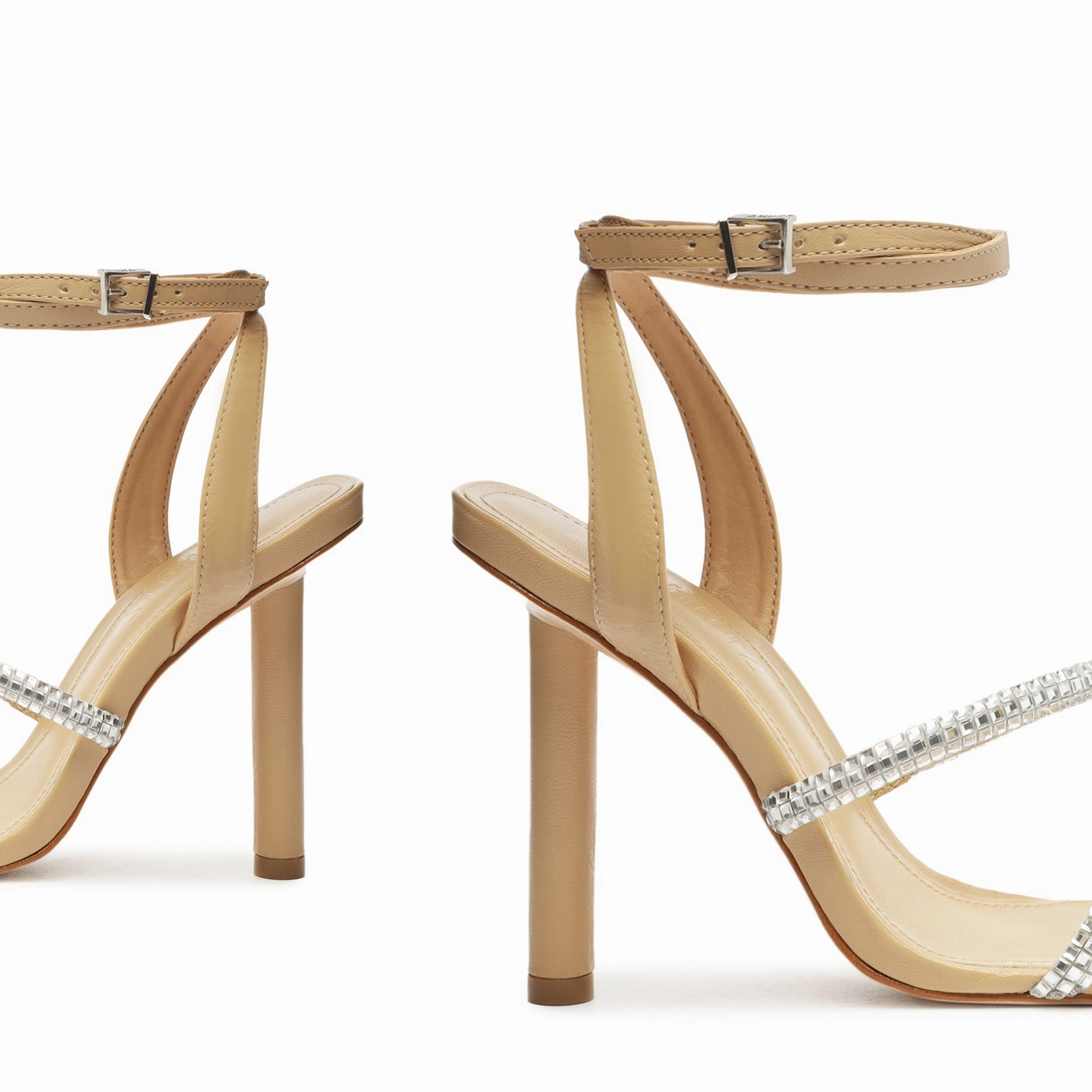 Earla Nappa Leather Sandal Motion-Elevated