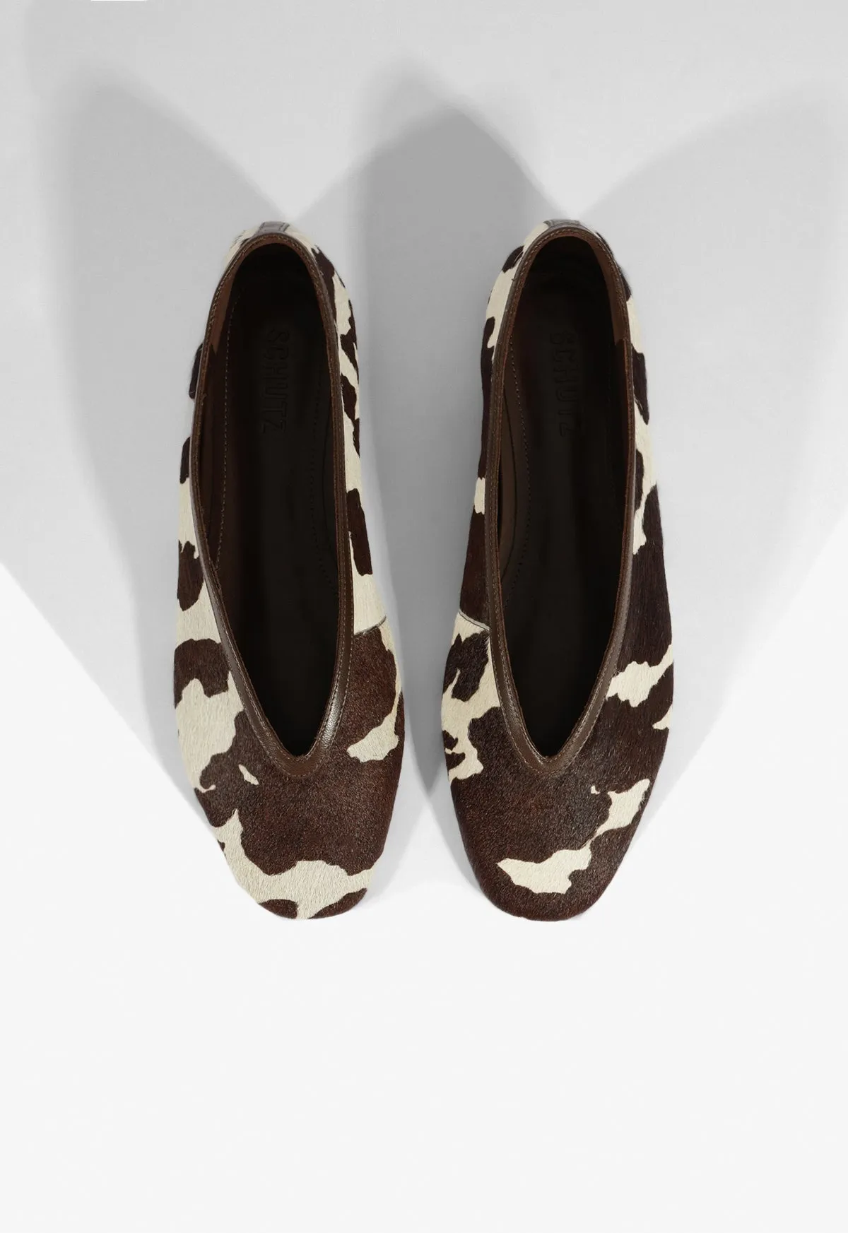 Courtney Hair Calf Flat Structured Motion Uncomplicated Gear