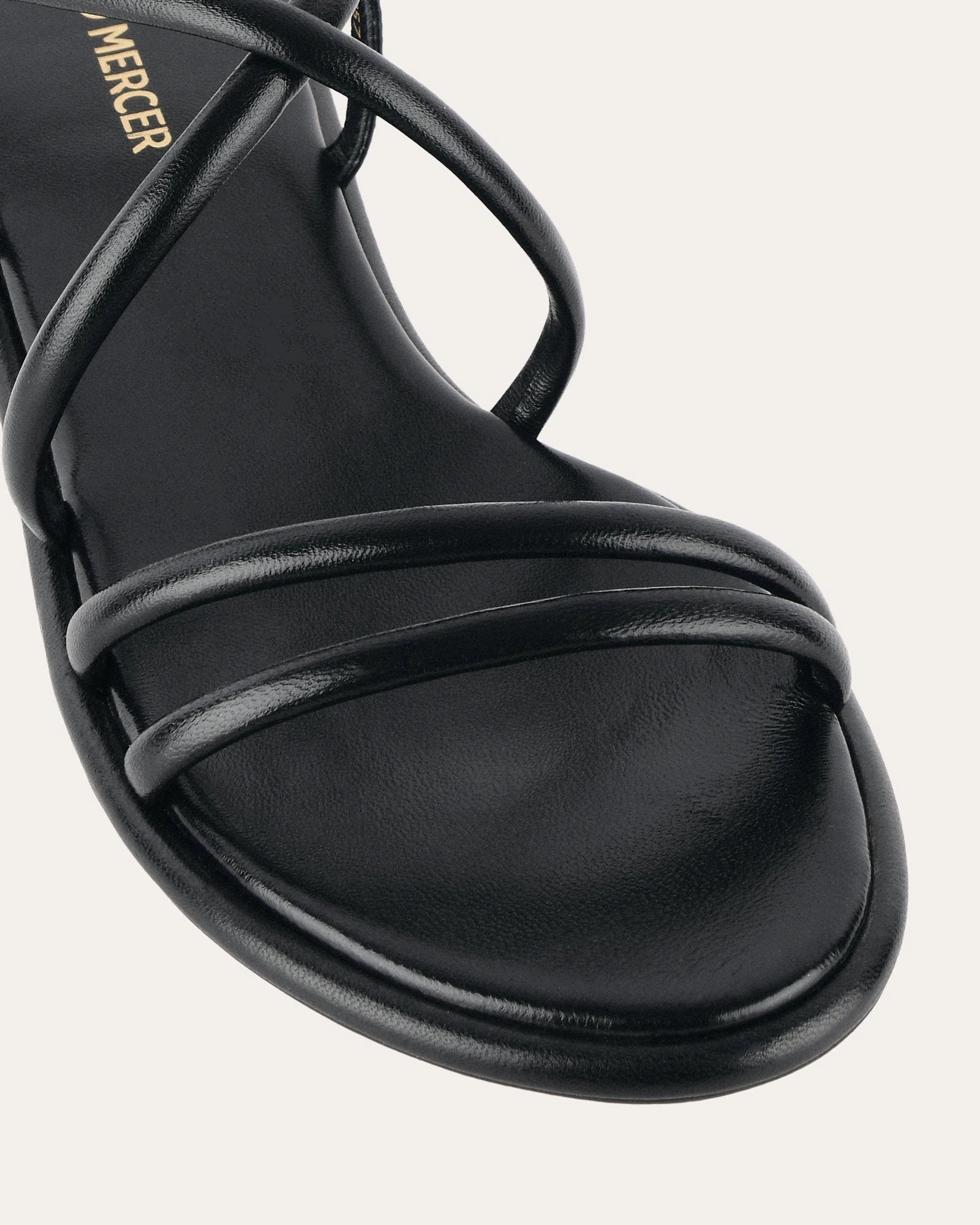 Relaxed Motion Pure Rhythm Catalina Flat Sandals Black Leather