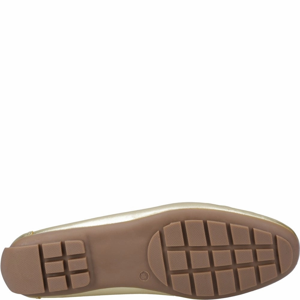 Minimalist Edge Hush Puppies Eleanor Loafer