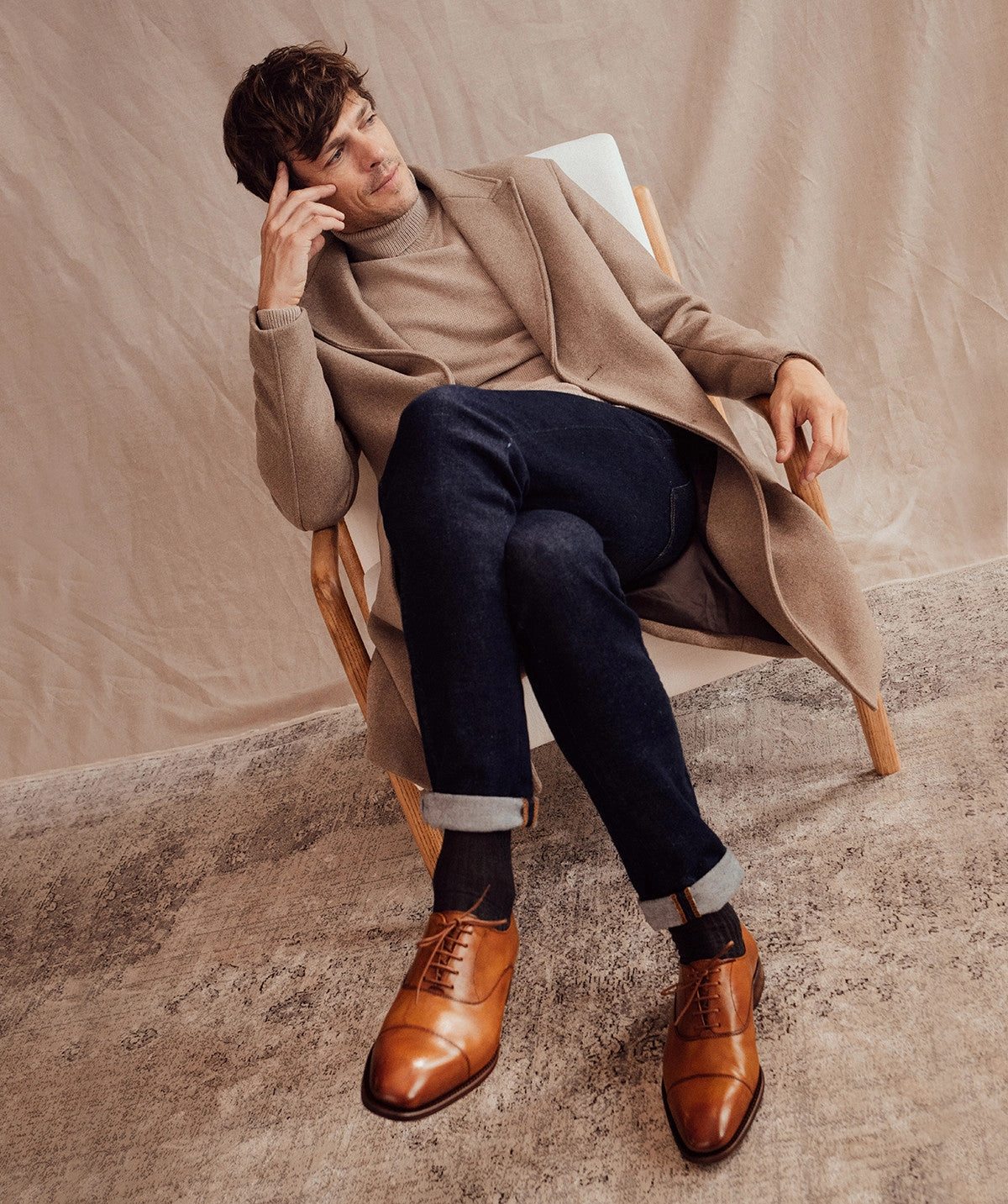 Richelieu Consul Gold Patina Designed To Shift Move Smarter