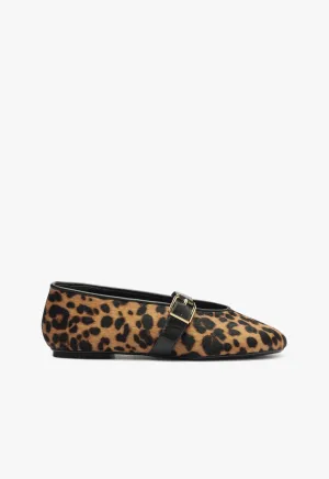 Designed With Flow Style To Move Eiza Wild Ballet Flat